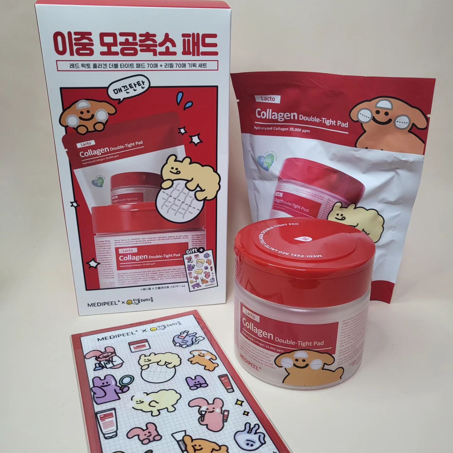 #협찬 #제품제공 

메디필 레드 락토 콜라겐 
더블 타이트 패드 민들레마음 에디션

제가 좋아하는 브랜드 메디필! 아기모공패드에요
메디필 레드락토 라인 좋아해서 사용해본
제품이 여러개인데 패드도 좋답니다 

이번에 민들레마음과 함께하게되어
에디션 제품이 출시되었어요
에디션 구매시 
민들레 마음 친구들 낙서스티커가 제공됩니다 

에디션 구성품은
본품 70매 + 리필 70매 +
민들레 마음 친구들 낙서스티커 이렇게 구성됩니다

레드 락토 콜라겐 더블 타이트 패드는
대왕패드에요 사이즈가 큽니다!
패드 가운데 절개선이 있어
나눠서 사용 가능해요^^ 

패드 두장으로 양볼과 턱 이마에
팩으로 사용해봤구요 ㅎㅎ
에센스도 충분히 있어서
촉촉한 패드로 사용 가능해요 

메이크업 전에 사용시
화장이 잘 먹구요~
나이트케어로 사용시엔
세안후 남은 노폐물 정리에도 좋고
사용후 기초제품 발라주시면 좋아요^^ 😄

* 이 기획은 중증희귀난치질환 환아와 가족들의
삶의 질 개선에 기여하는 소셜벤처인
<민들레 마음> 과 함께하는 마음 에디션으로
판매 수익금 일부로 
증증희귀난치질환 환아와 가족들의 
삶의 질 개선을 위한 프로그램에 기부됩니다!!

#협찬 #메디필 #medipeel #민들레마음 #메디필민들레마음 #모공패드마음에디션 #마음에디션 #중증희귀난치질환환아 #메디필패드 #메디필모공패드 #메디필레드락토패드 #레드락토콜라겐더블타이트패드 #메디필왕패드 #메디필대왕패드 #모태아기모공패드 #모공관리 #대왕패드 #분할패드 #모공패드 #각질패드 #토너패드 #모공 #kbeauty #kskincare #skincareroutine #collagenpad #홈케어
#뷰티리뷰 #패드추천