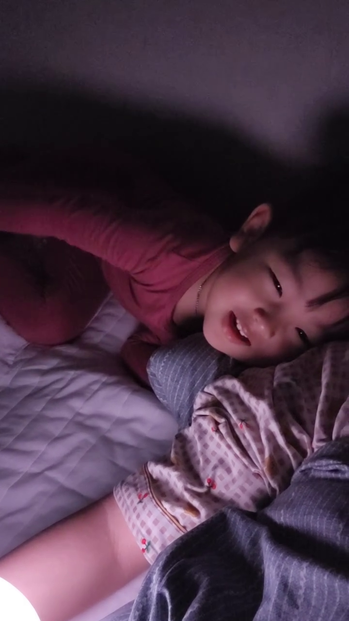 아침에 일어나자마 생일축하노래 두번 완창
고모,외할머니 축하해주고 어린이집 등원하기
아들아 담주는 엄마야🤣