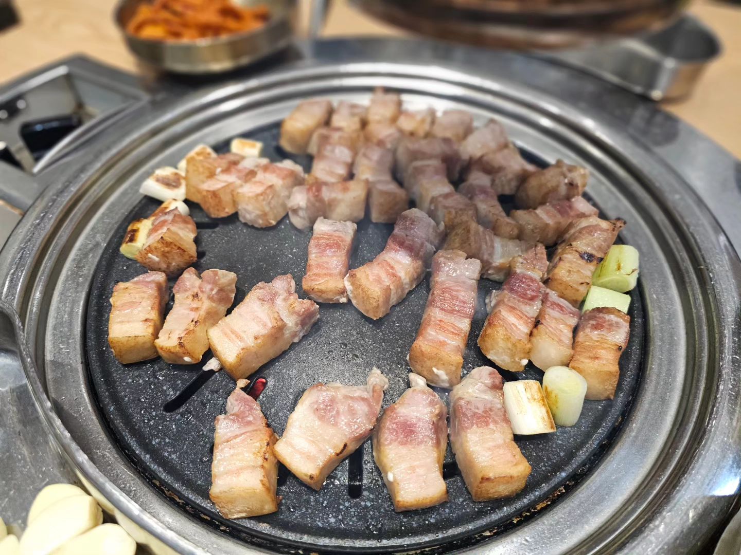 낮부터 소맥으로 달리자고 🔥
진짜 돝고기는 사랑이였다 
주기적으로 돝고기 가보자고 ❤️

.
.
.
.
.
.
.
.
.
.
.
.
#역삼맛집 #역삼맛집추천 #강남맛집 #강남맛집추천 #삼겹살 #삼겹살맛집 #맛집스타그램 #맛스타그램 #마스타 #맛있다그램 #먹스타그램 #맛있어 #먹방 #instafood #foodstagram #food #맛있다 #냠냠쩝쩝 #술스타그램 #오늘뭐먹지 #존맛 #존맛탱 #핵존맛 #푸드스타그램 #먹스타그램 #먹스타 #맛집탐방