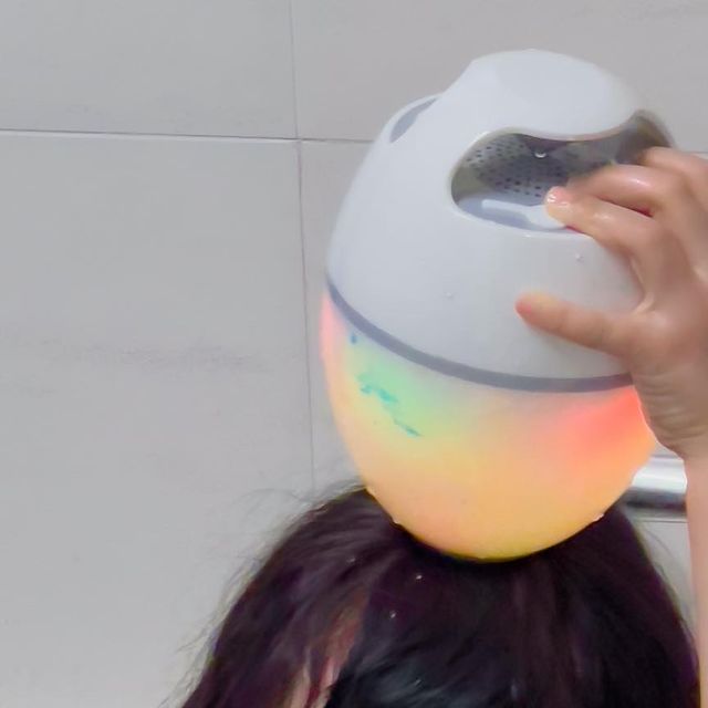 문새봄대표 (주)바디멜로디 예술교육원 대표 썸머마스터 on Instagram: "#광고 물속에서 귀 호강🦻🏻 국내 최초! 물에 뜨는 스피커 소개해요 💧 일반 블루투스 스피커로 물론 사용 가능 물속