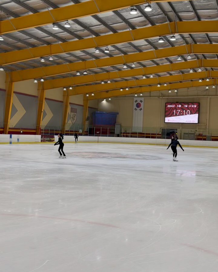 #240501 #⛸ #은퇴선수 
.
.
이제는 삭신이 쑤셔요😇