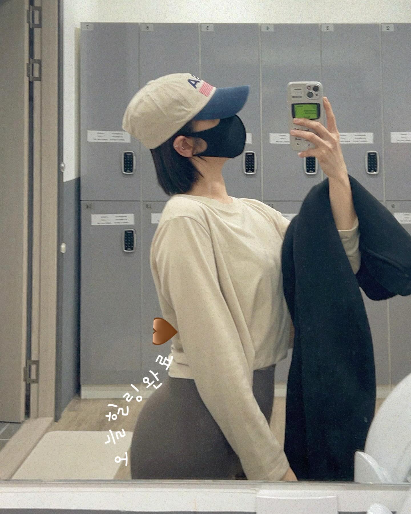 𖤐
⠀
이 꽉 깨물고 유산소 한시간 클리어‼️
턱이 얼얼하네ㅜ얼마나 하기 싫었으면
(⸝⸝⸝ᵒ̴̶̷̥́ ᵕ ก̀⸝⸝⸝) ㅋkkk ヲヲヲ
⠀
🐎𝟔걸음에 𝟏칼로리 소진
총 𝟔𝟐𝟐칼로리 소진하셨습니다 🖤
⠀