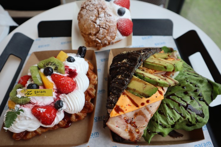 행복이 별거있나, 맛있는거 먹는거지. "가람 베이커리 카페"(feat.서울근교대형카페)