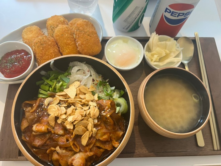 덮밥이 알차고 가성비 좋은 신촌역 맛집, 한술식당 신촌점