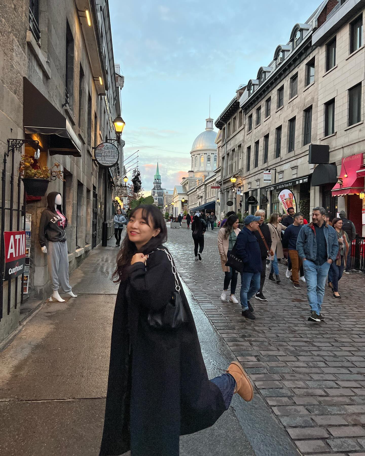 📍Montréal

다음엔 여름 즐기러 올게 🙂‍↕️💭