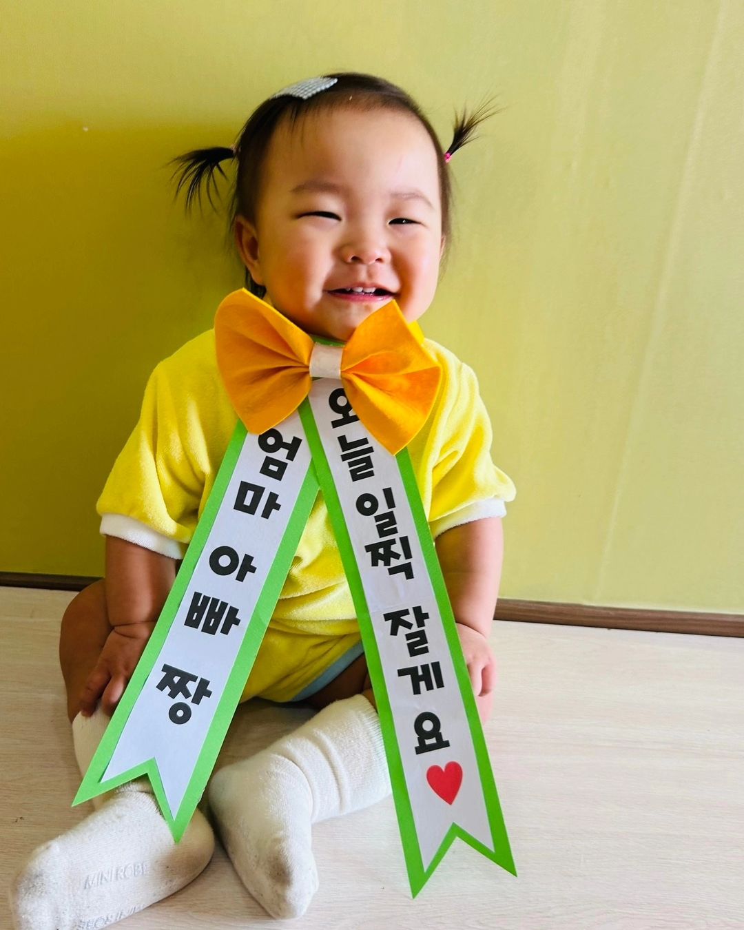 귀여운 내꺼♡

내공주는 먹순공주ㅋㅋㅋㅋ

이사진을 넘 늦게 봄🥲

그래도 너무 귀여우니 피드박재!!!