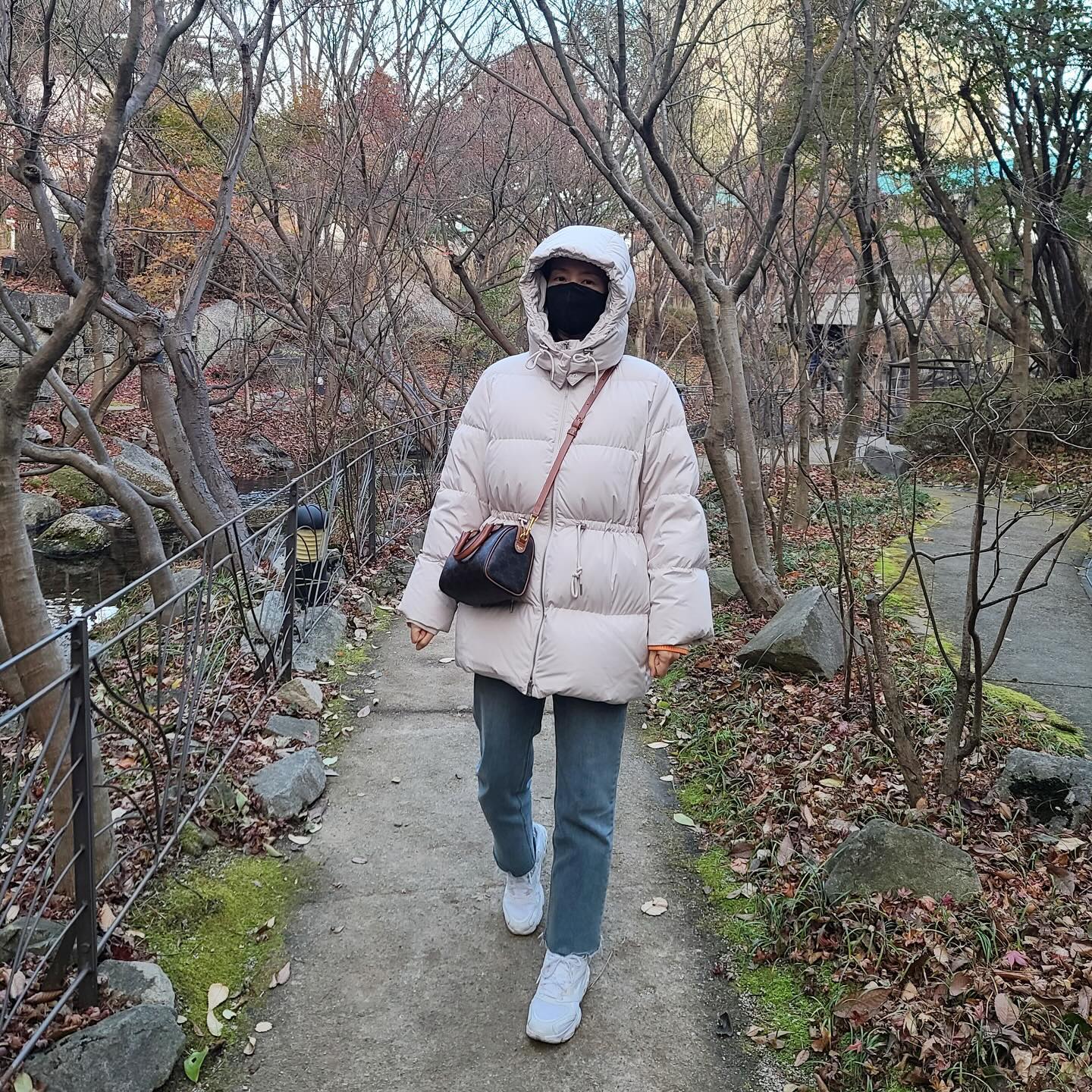 ✩

겨울이 되면 나타나는 백곰 한마리 ㅋ 

#곤지암리조트에서 #겨울나들이 
#곤지암리조트 #산책로