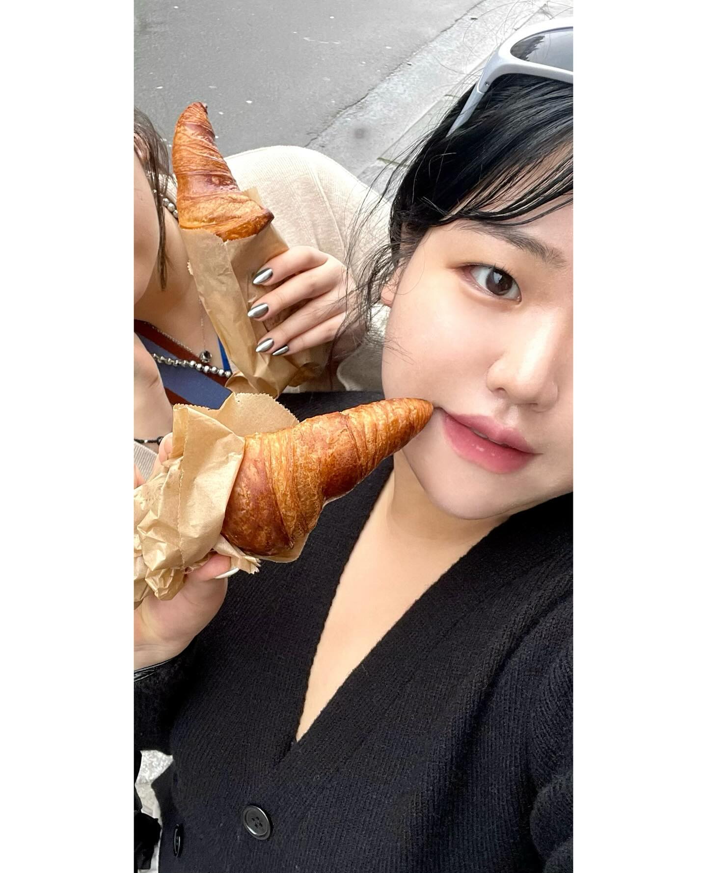 🥐🤎