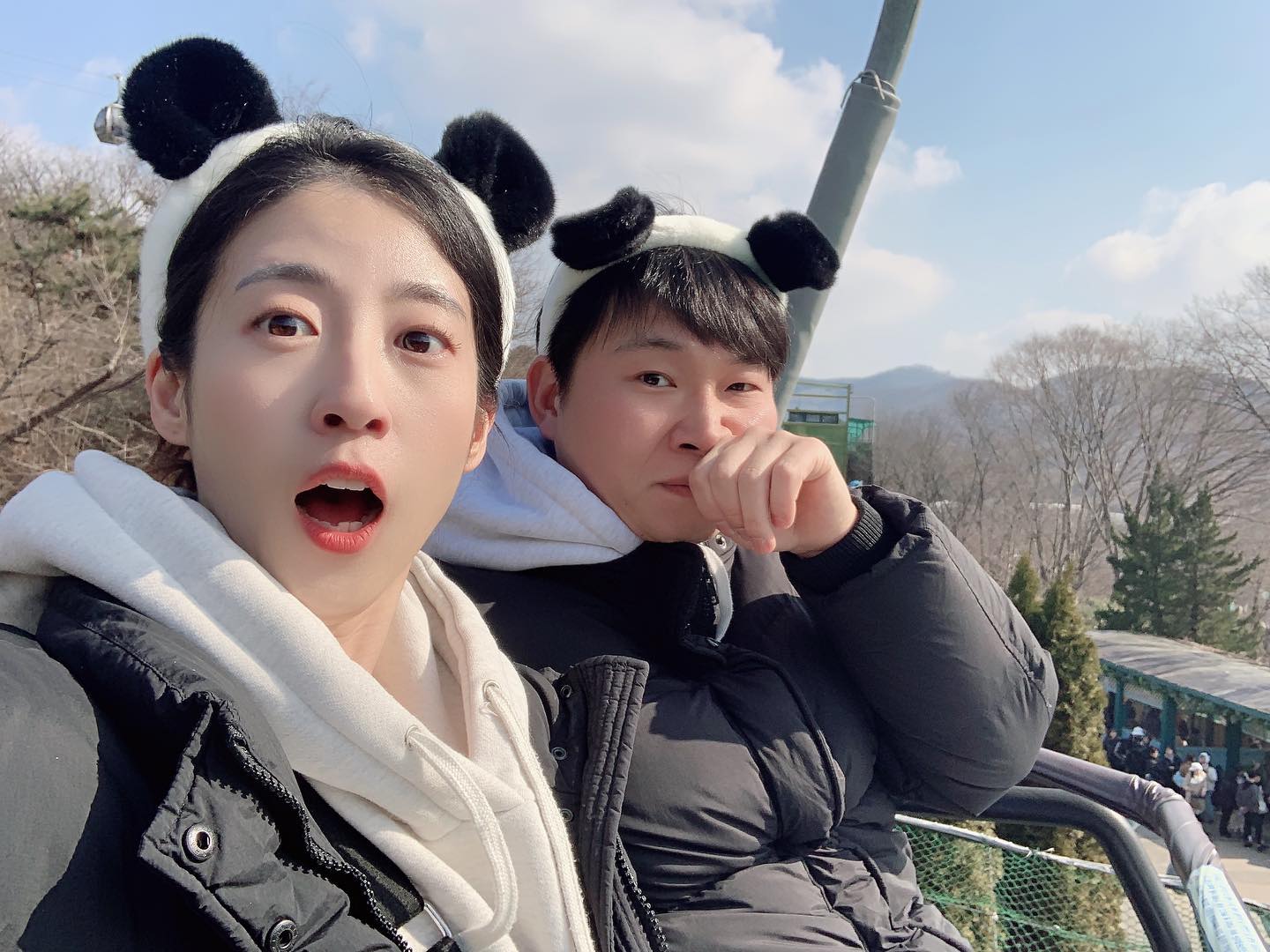 푸바오 둘 ..🐼 1~9시까지 우리 체력 대단하네..

#에버랜드 #푸바오 #용인여행