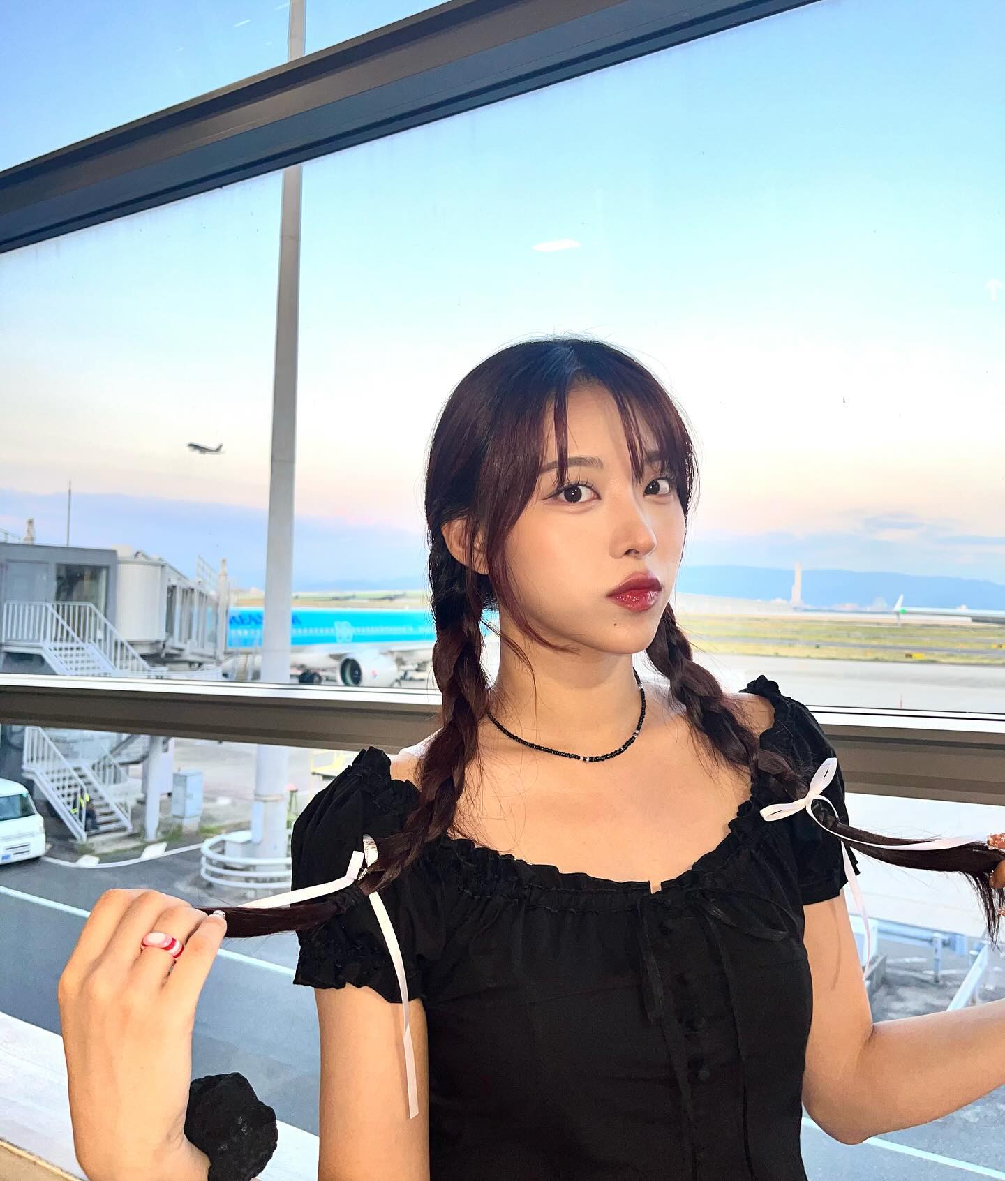 공항 좋아 인간 ღ’ᴗ’ღ 

아참참 내일 밤 11시 글림 오픈해요 🩷
