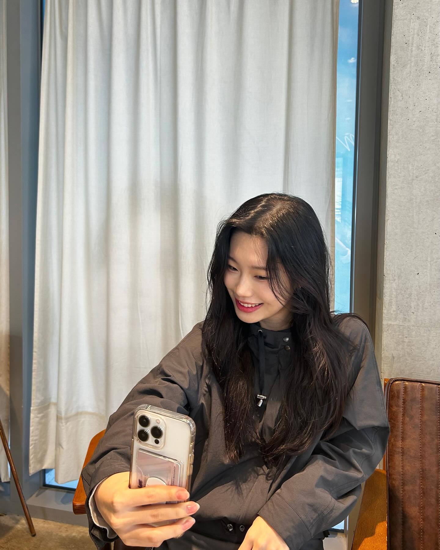 이모저모••