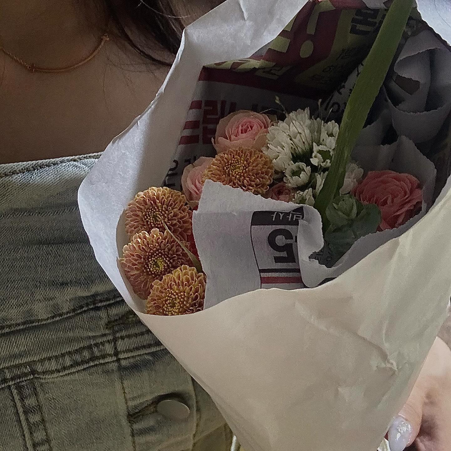 표현은 잘못해도 항상 고마운 내 소중한 사람들,
다들 바쁜와중에 매년 너무 너무 고마워유… ♥ ( T의 최선 ୨୧•͈ᴗ•͈ )