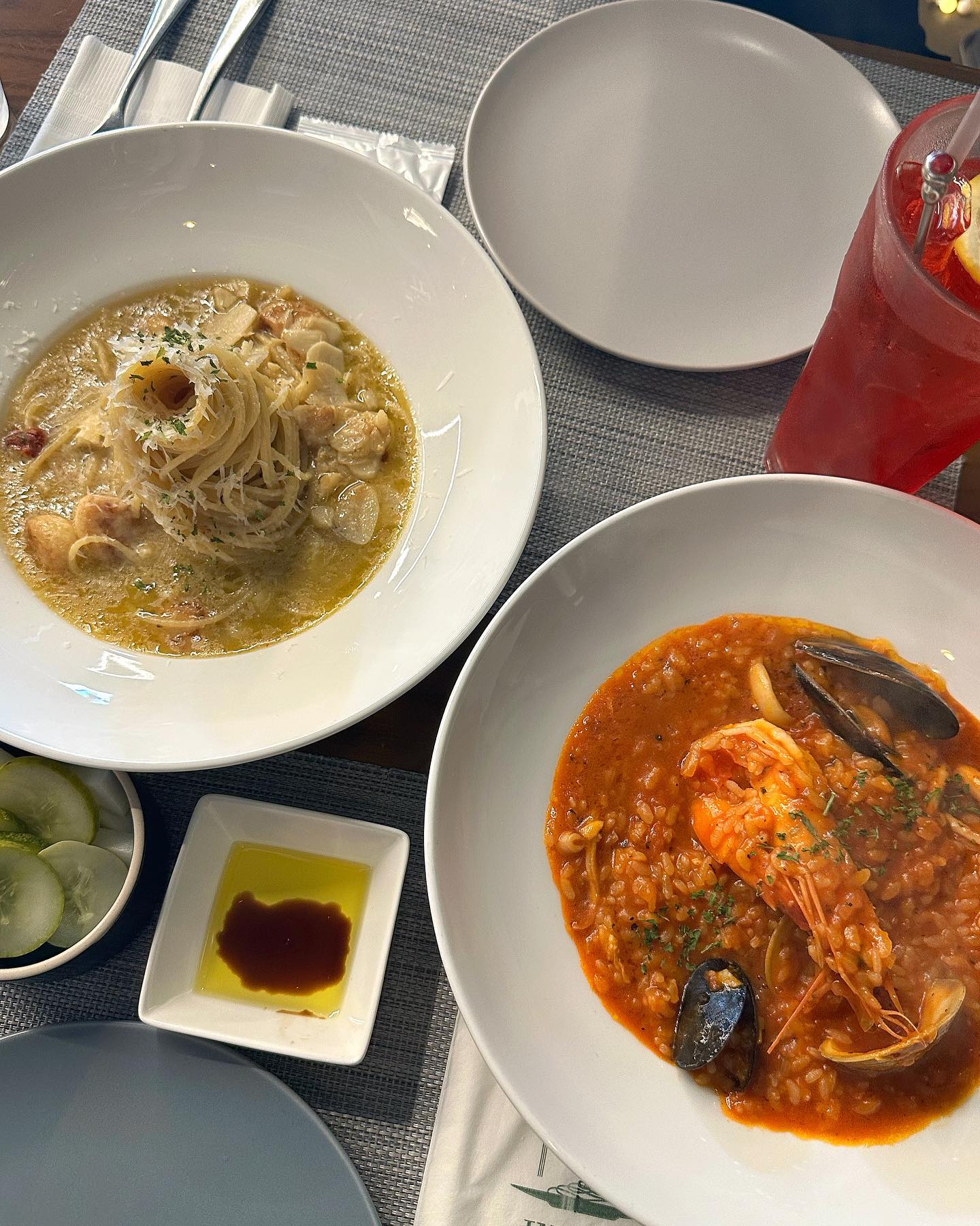 천안 청당동에 위치한 분위기 맛집 “인비또”✨#협찬
➿
고급스런 인테리어에 인스타 갬성 포토존까지‼️
1인 쉐프가 운영하며, 인비또만의 비법육수를 사용해서 한식스런 양식의 맛을 느낄수 있음🩷
➿
⏰영업시간 11:30 ~ 22:00
➿
📍위치
충남 천안시 동남구 청수10길 4-88 1층 인비또
➿
ꯁ자세한 사항은 프로필 링크로 확인해주세요ꯁ