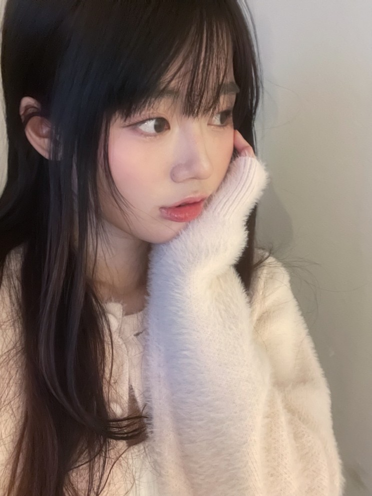 봄웜이 도전하는 그레이렌즈와 메이크업