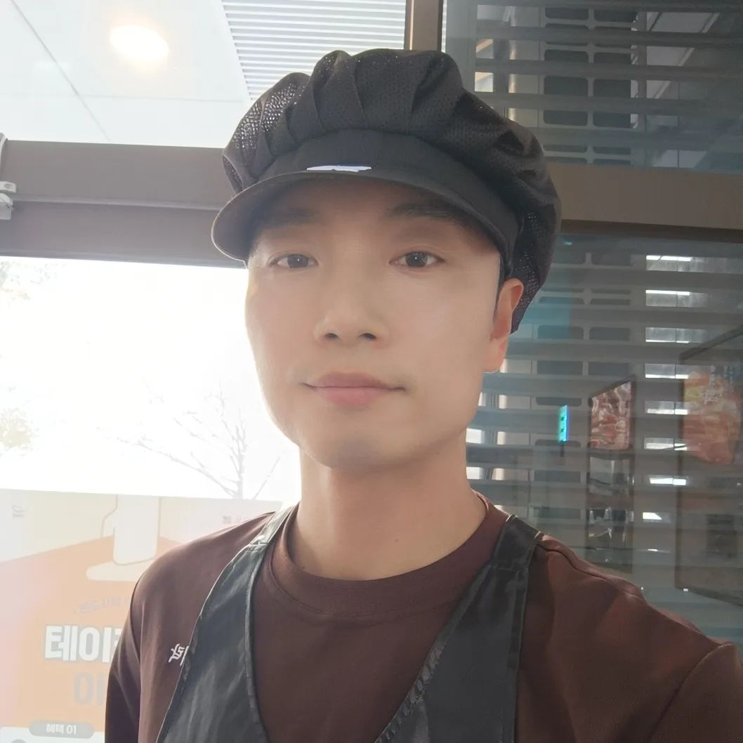 도시락 업체 점주가 되었습니다⠀
근처는 제가 직접 배달합니다 🛵⠀
많이 이용해 주세요 😉🙏⠀
⠀
#신속배달 #단체주문환영 😍🤩⠀
#광고모델 #광고촬영 #본도시락🍱