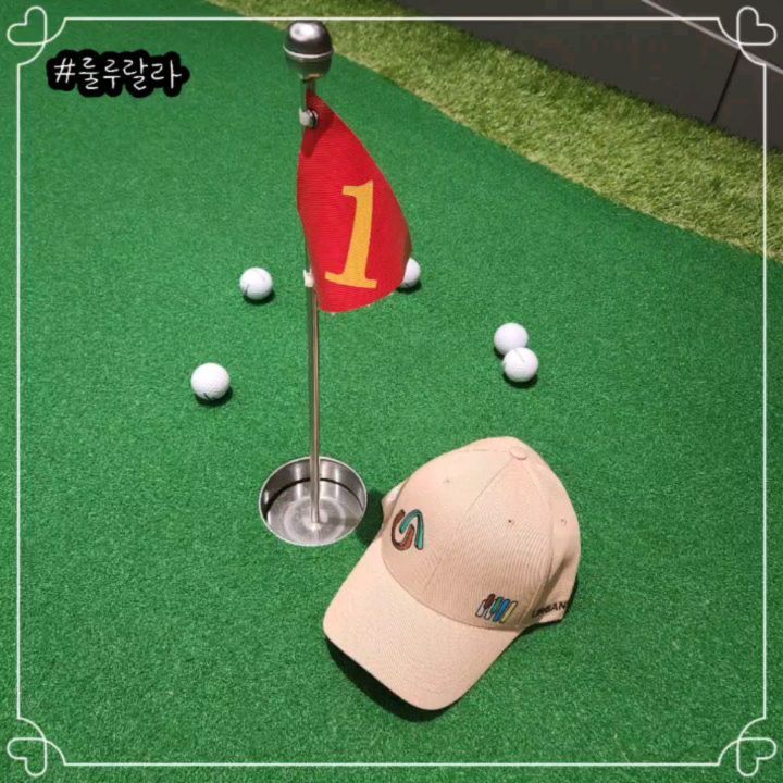 #룰루랄라골프⛳️

✅️NEVER SAY NEVER CAP✅️
어반레인지X룰루랄라 

✔️ 컬러 자수로 독특하면서 고급스러움
✔️ 쨍한 그린, 베이지 색감

자수 로고는 언제나 이쁘네용!
빨리 다음 주 이 모자 쓰고 필드가고싶어용!⛳️⛳️

추석연휴만 기다리는 직장인... 

도라이버, 아이언 쌩크로 채들이 모두 집 나갔지만 필드 나가면 그래도 재밌겠죵? 🩷🩷

룰루랄라~~~🎶🎵
lululalagolf_official

#룰루랄라골프#룰루랄라스윙#골프의리듬#룰루랄라#골프#룰루랄라골프모자#직장인골퍼#맞팔#골린이#🏌‍♀️🏌#⛳⛳