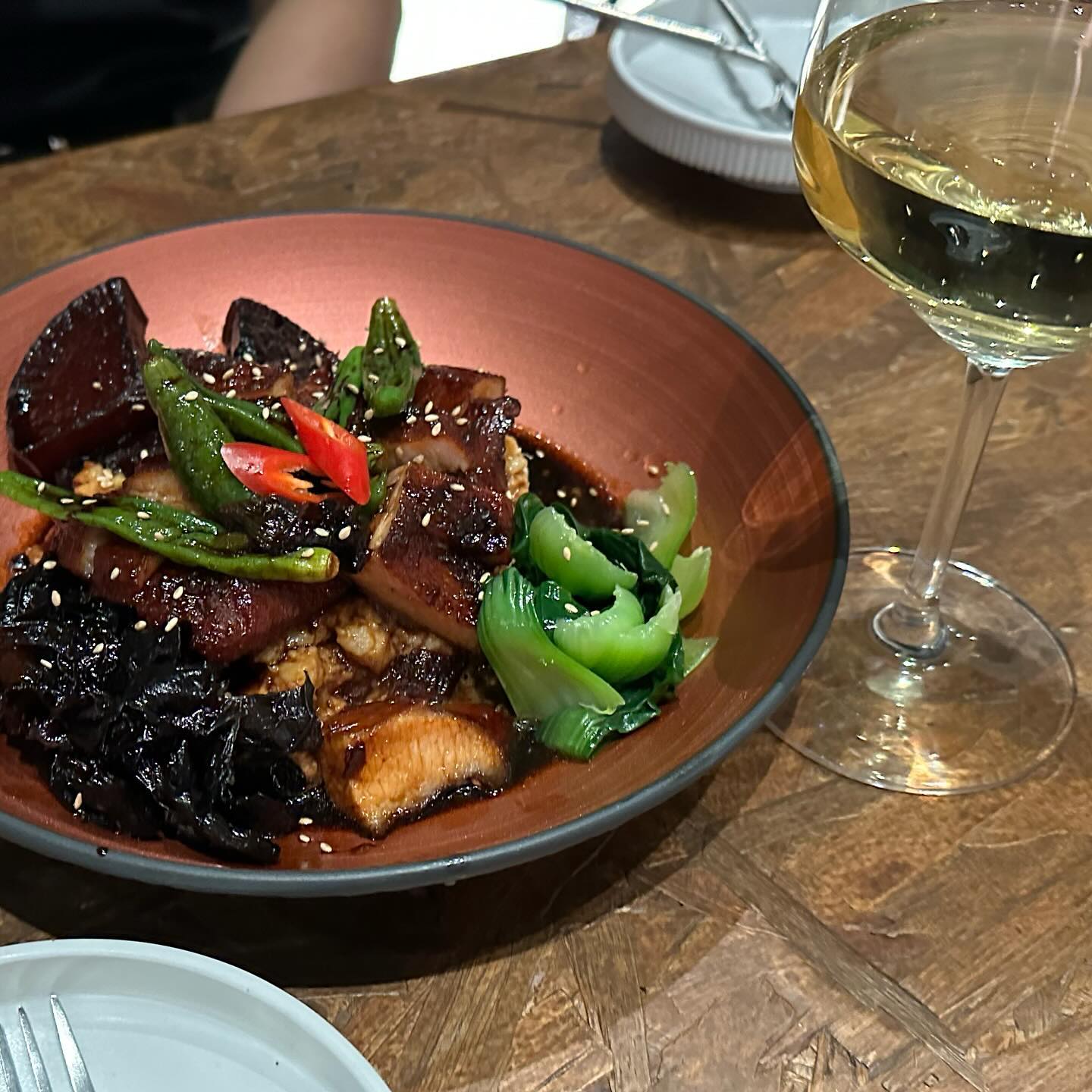 #이촌동맛집 #이촌한강공원 #디카서울 

서울 세계 불꽃놀이 축제 시작 전 들린 디카 서울

와인으로 기분 좋게 만들어 준 다음 불꽃놀이 봐서 힐링 of 힐링 함

음식도 맛있고 내부 분위기도 넘 좋았던 고급진 와인집

 #먹팔 #먹스타그램 #먹스타 #먹스타맞팔 #좋아요 #좋반 #좋아요반사 #팔로우 #선팔 #선팔하면맞팔 #맞팔 #food #foodporn #foodstagram #foodphotography #foodie #사진 #사진스타그램 #음식 #음식스타그램 #likeforlikes #likeforfollow #like4likes