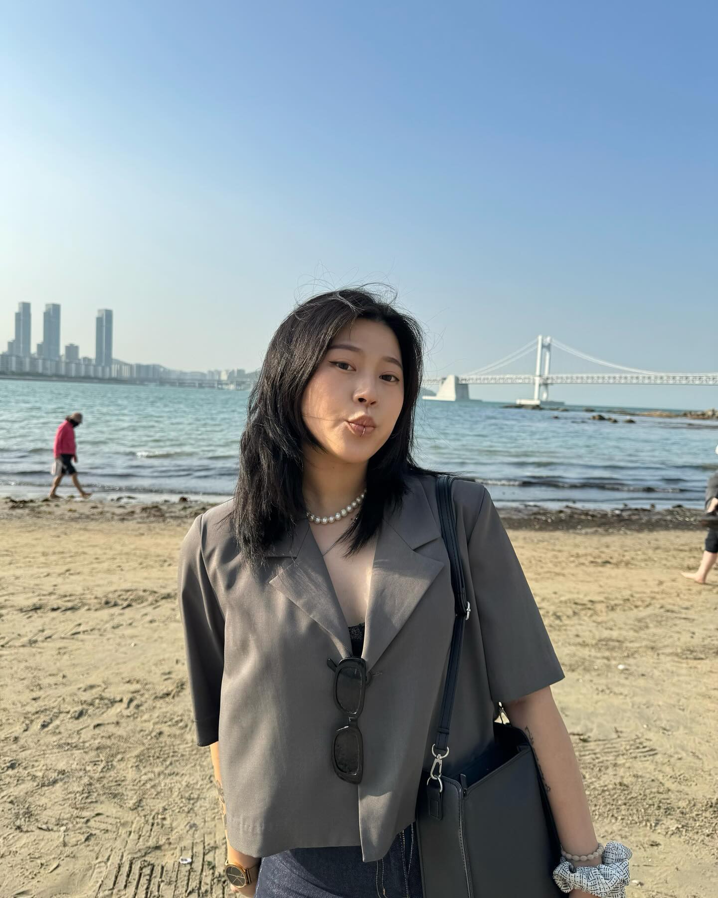🐬🐬🌊🐳❕🤍

#광안리 #busan #ffff #daily #ootd #like #lifestyle