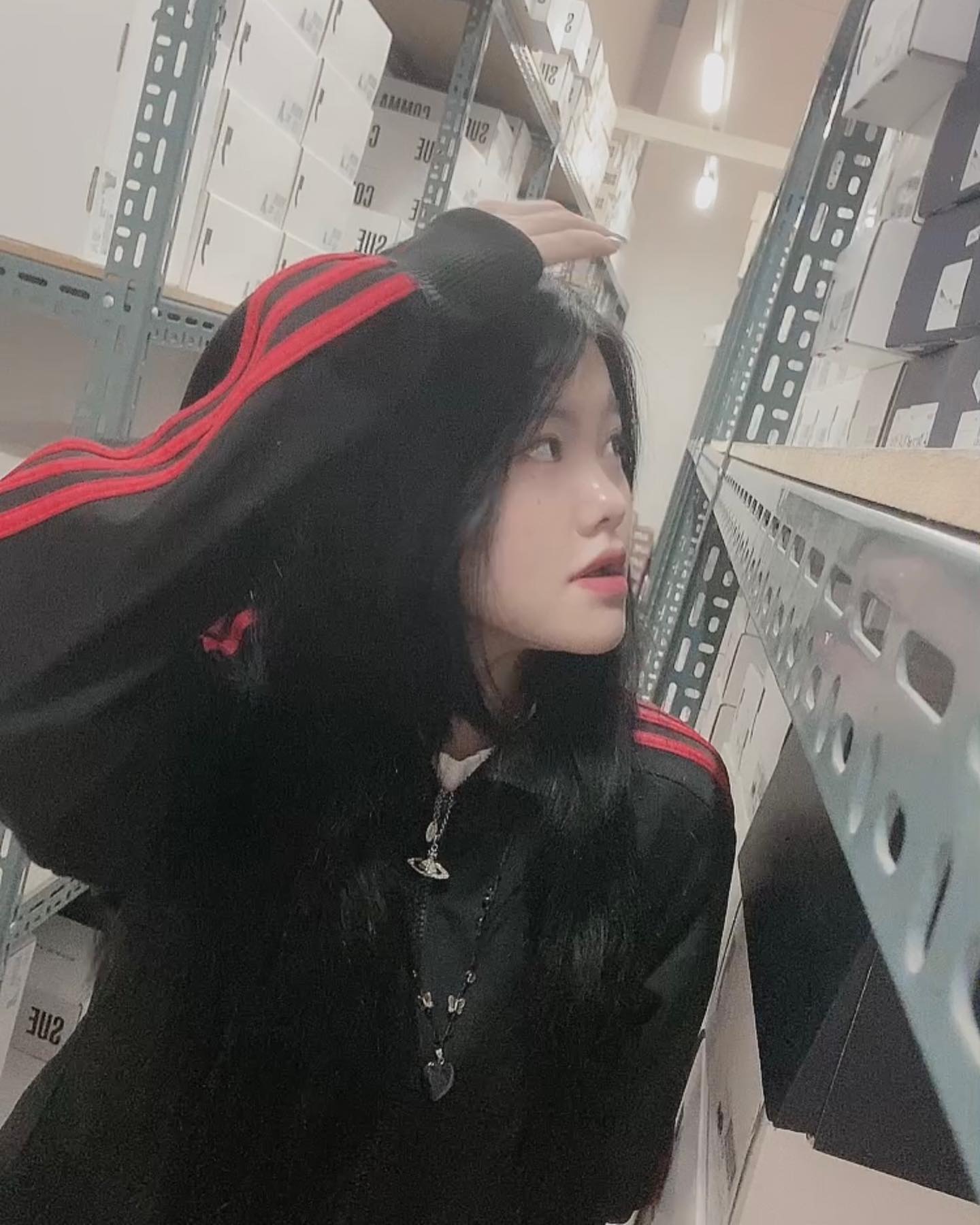맨날 창고에서 사진찍음..