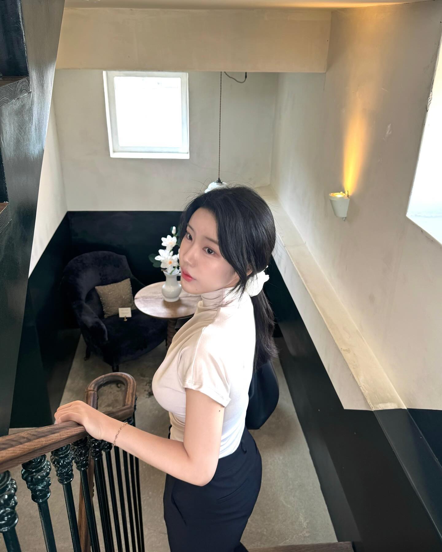 로동자의 날엔 동무들이쉰다우!!!!⛏️⛏️내일부턴 다시 아오지탄광에 가야한다우 일 똑디기하라우!!!!

#한남동 #이태원 #한남작업실