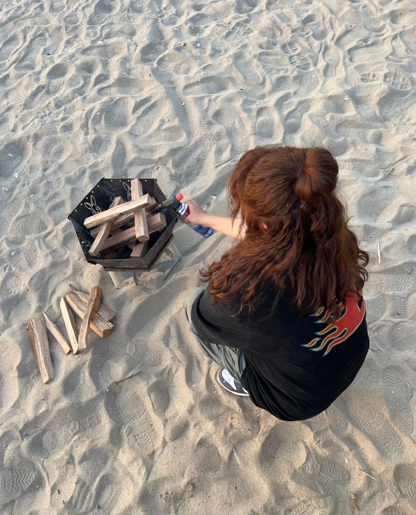 ☆JIJI CAMPING☆

 요즘 유행하는 MZ샷이라는데
이게 맞는건지..
대체 MZ샷이 뭔지...😅

너무 행복했던날이라
계속 사진만 보고있는 
지지네입니다~🤣

#여자셋
#캠핑
#미즈캠
#캠핑중독
#캠핑일상
#실미유원지캠핑