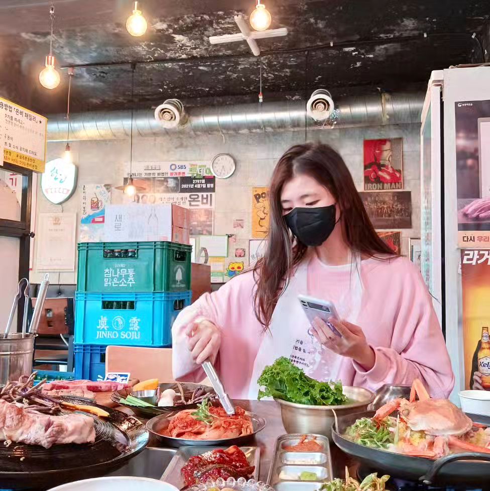 #알록달록아띠 
소소한 일상 모음❤️
요즘 날씨 너무 예쁘다.
부지런히 살자.
.
#공부 #운동 #먹부림
#브런치 #하우스콘서트
.
#daily #일상