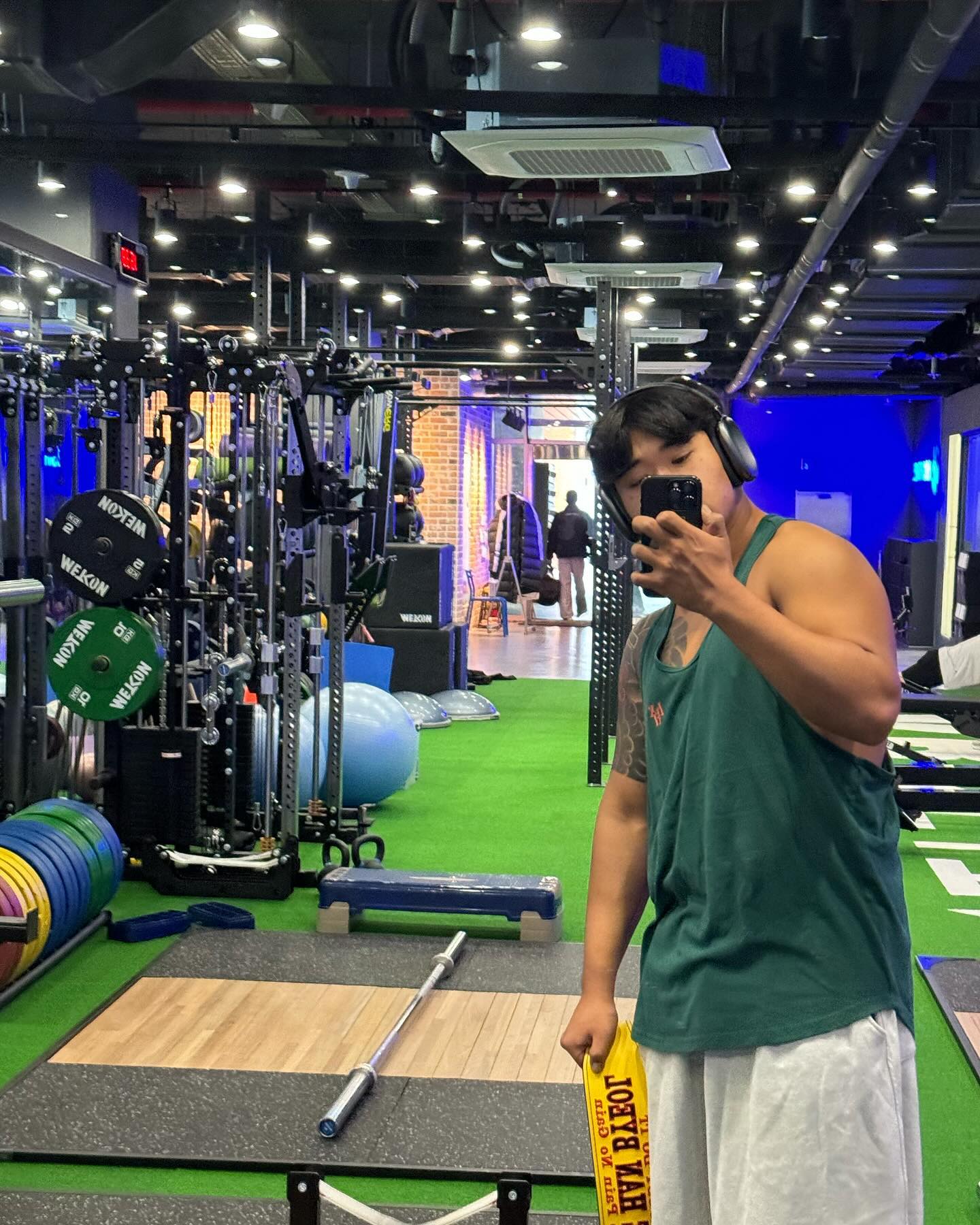 설날에도 잼게 등 운동🔥

#오운완