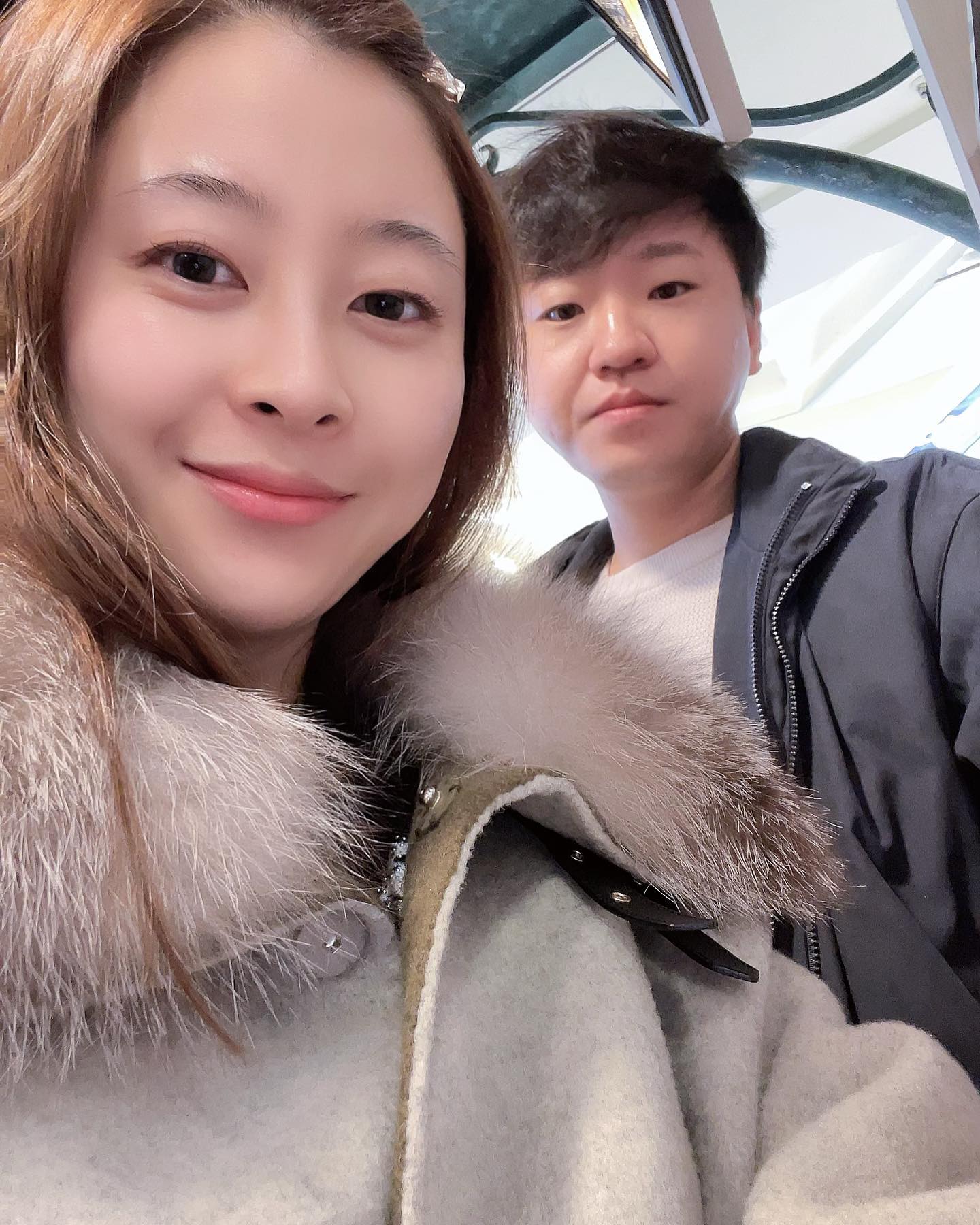 어제의 #우리#🫢 
갑자기 너무 추워진 요즘
연말에도 맛있는거 먹어야지
.
.
. 
#주말#하루#끝#🌸 
#조개구이#너무좋다❤️