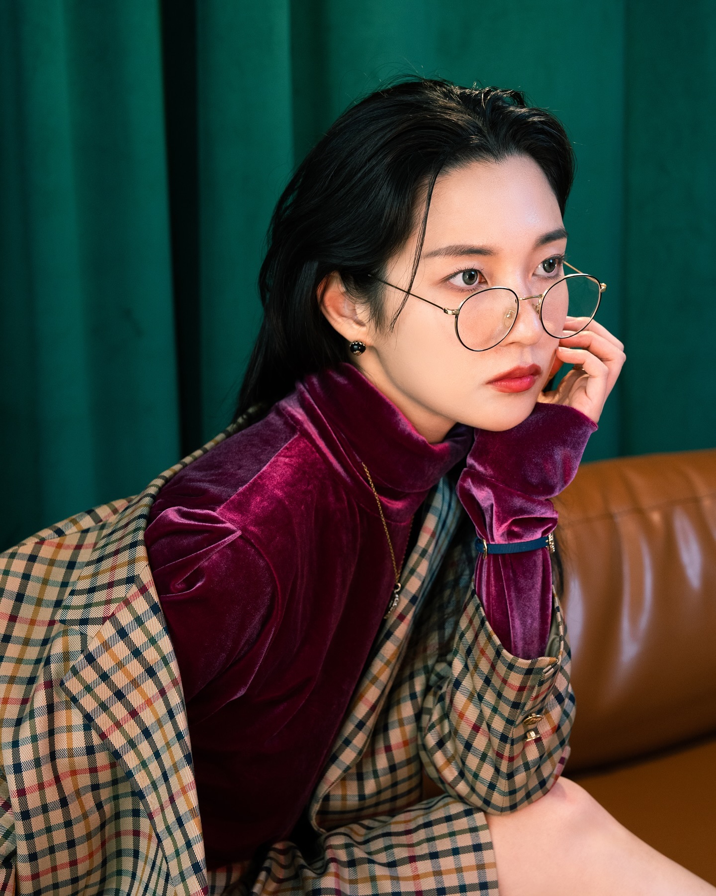 아니 글쎄 제가요~안경이 진짜 안어울리는데!! 호수작가님께서 넘흐 멋있게 잘 찍어주셨어용..!🥹♥(그래서 기부니가 넘 쥬아용!히히♡̈)

자까님 감쟈합니당🙇‍♀️♡꙼̈😍

📸: hosu.film