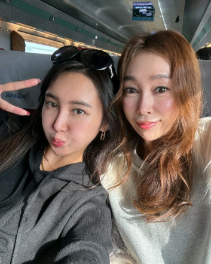 #부산 
1월에만 부산을 세번 ~ 하하
좋은 사람들과 함께하는 행복한 24년의 시작 ~

올릴 사진 느무 쌓였구먼유 ~~ 

spacem_eunkyung 금방가 ~ 히히
tigon_72 언니와 부산 잘 댕겨올께유 ~