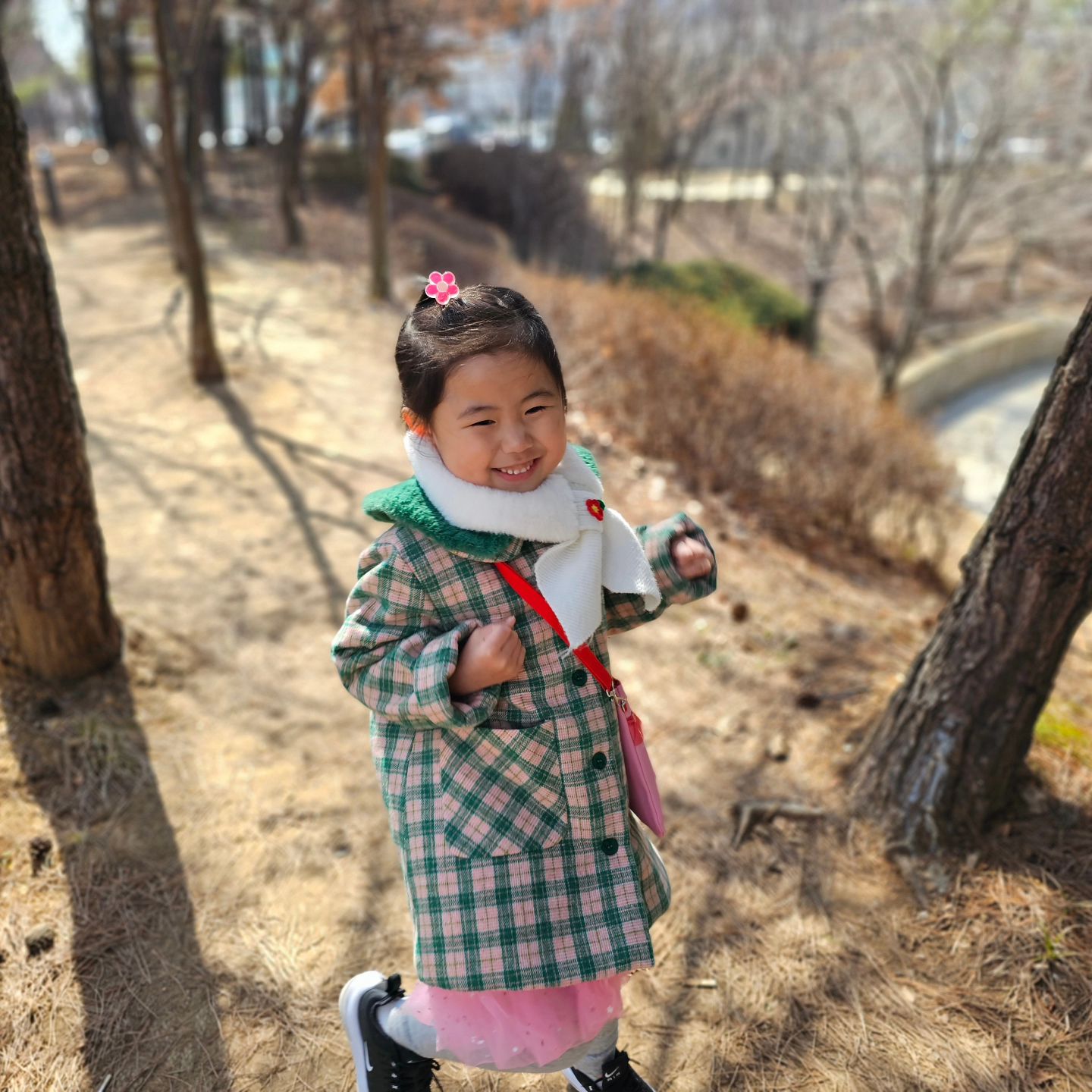 귀여운 꼬맹이♥️

#일상 #봄이오네요