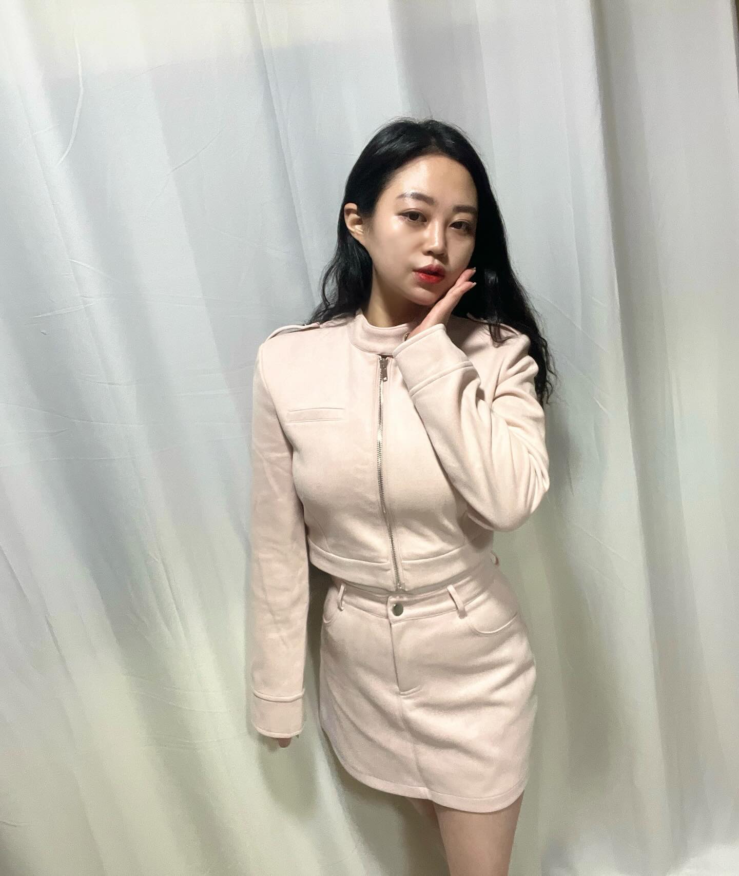 벌써 벚꽃 피고 있다던데 나만 안보이고 몰랐나 봄..🌸