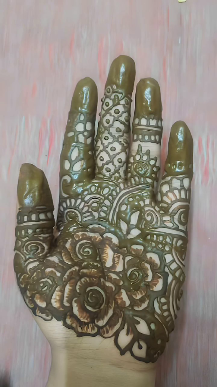 Mehandi 🥰
.
.
aura_beautique 
ghousiboutique 
nafee_mehandi 
.
.
#aurabeautique 
.
.
#mehandi #mehandilove #mehandidesign #mehandiart #mehandiartist #bridal #makeupartist #makeup 
#makeuplooks #makeupaddict #hardwork #instagram #instagood #insta #people_infinity #mua #likesforlike #like #beautiful #beauty #pallavaram #chennai #share 
#reels #reelsinstagram