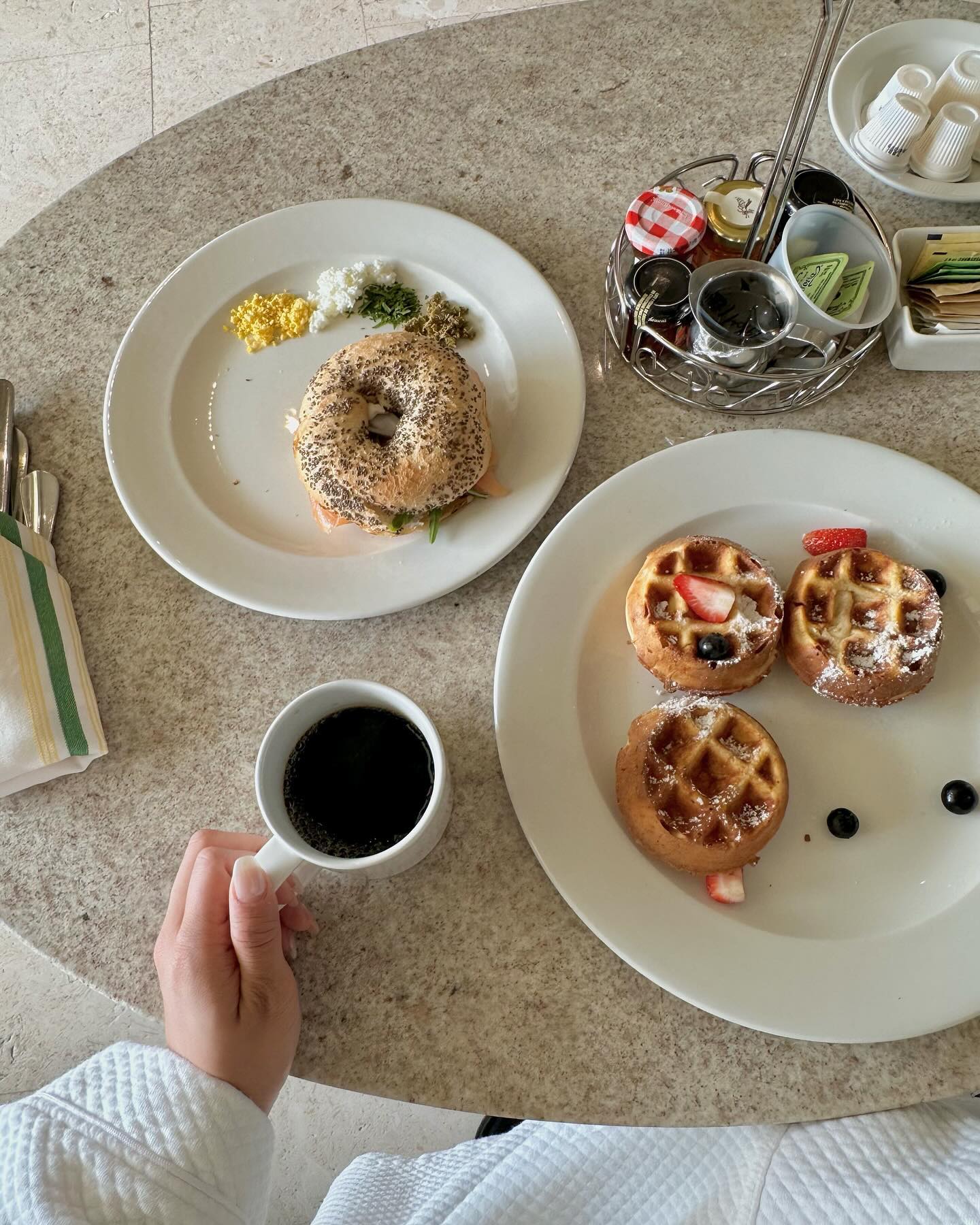 need more☕️🍽️🥯