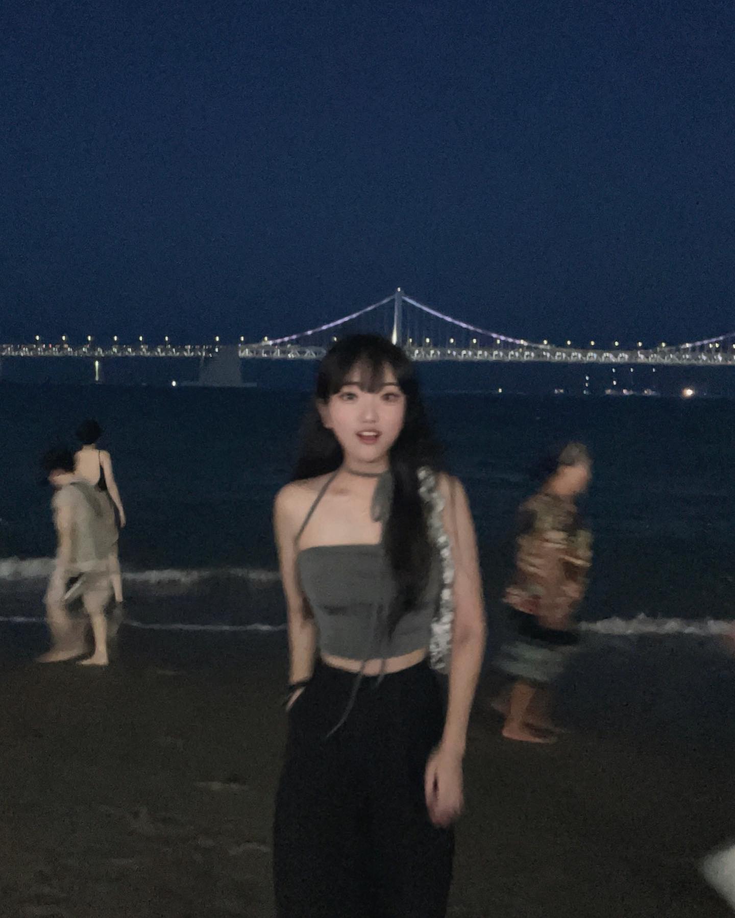 🌊👽🕶️