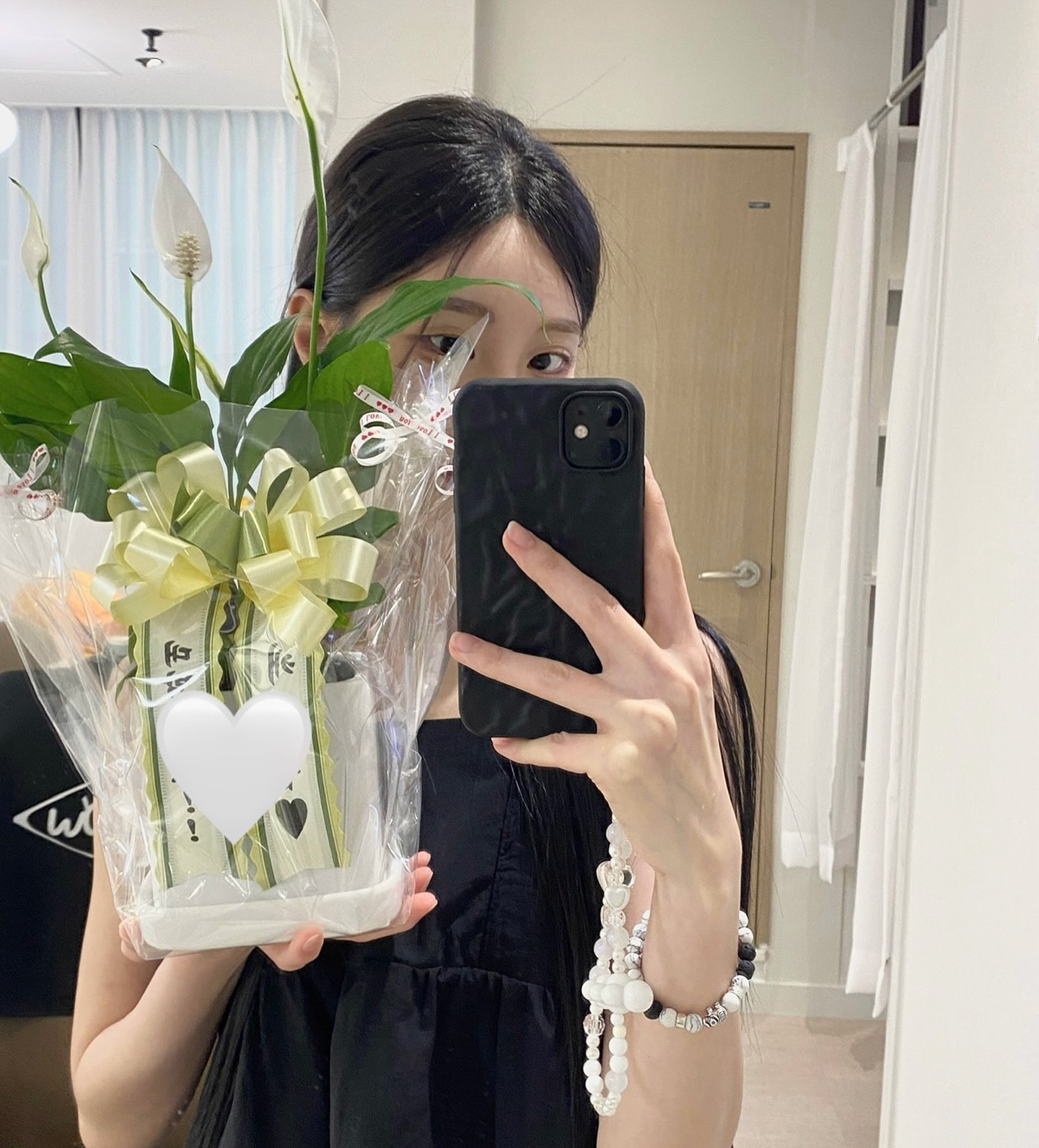 헿