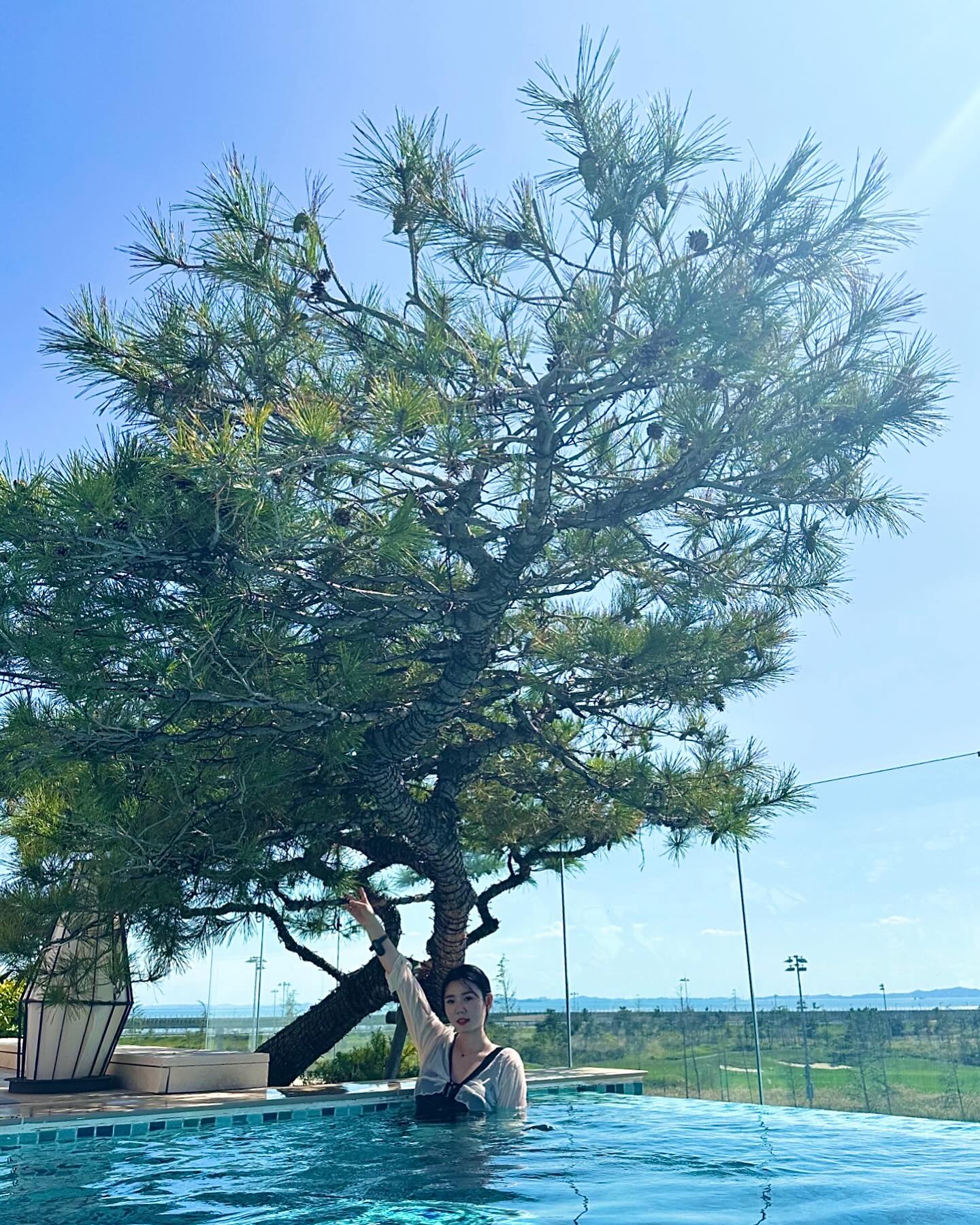 사진을 많이 찍어줬균요 키득🫶

#호캉스즐기기 #햇빛쨍쨍