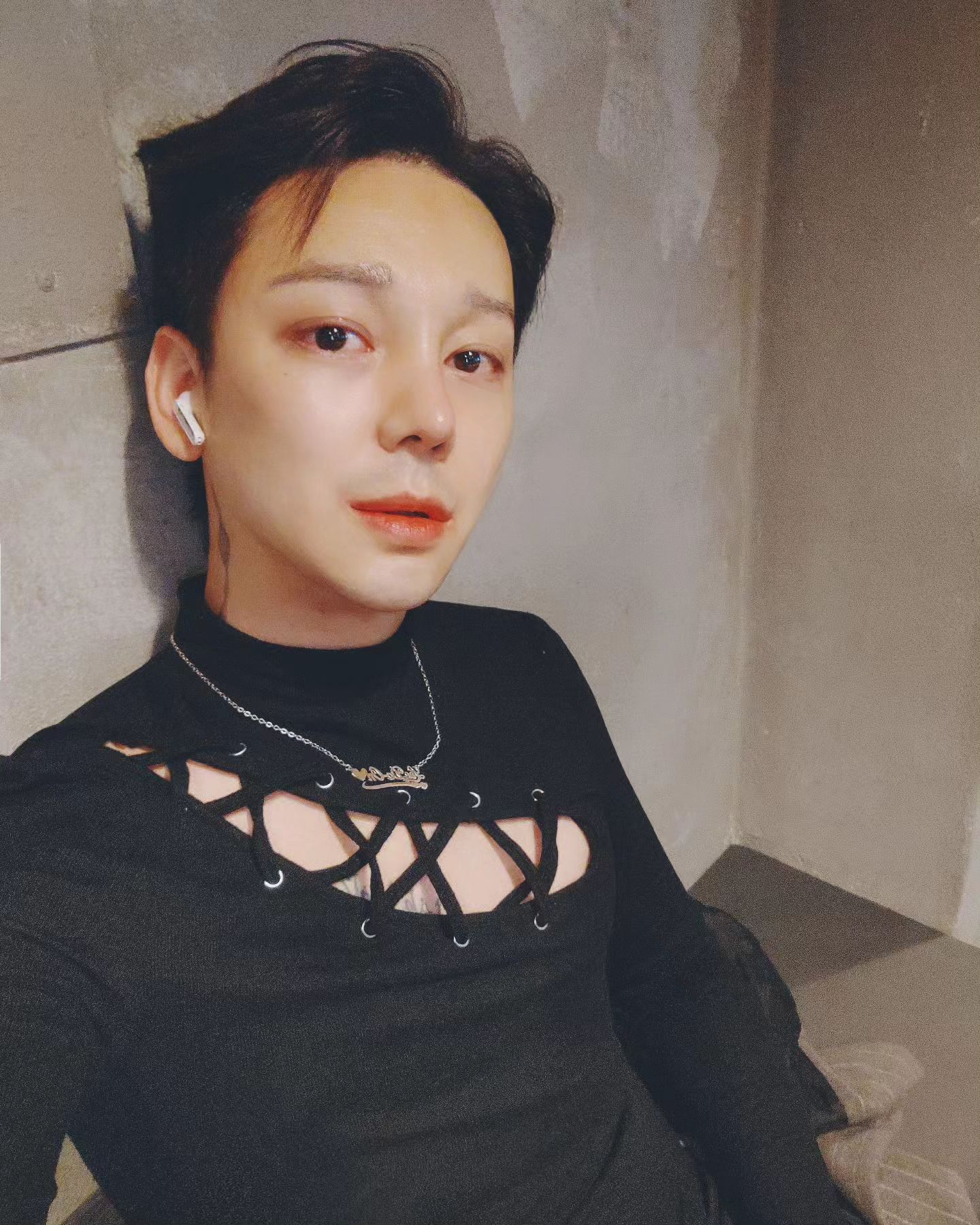 저 살아 있어요!!😯😮😏
.
.
.
.
.
.
.
.
.
.
.
.
.
.
.
.
.
.
.
.
#육식토끼🐰 #꿈과환상을팝니다