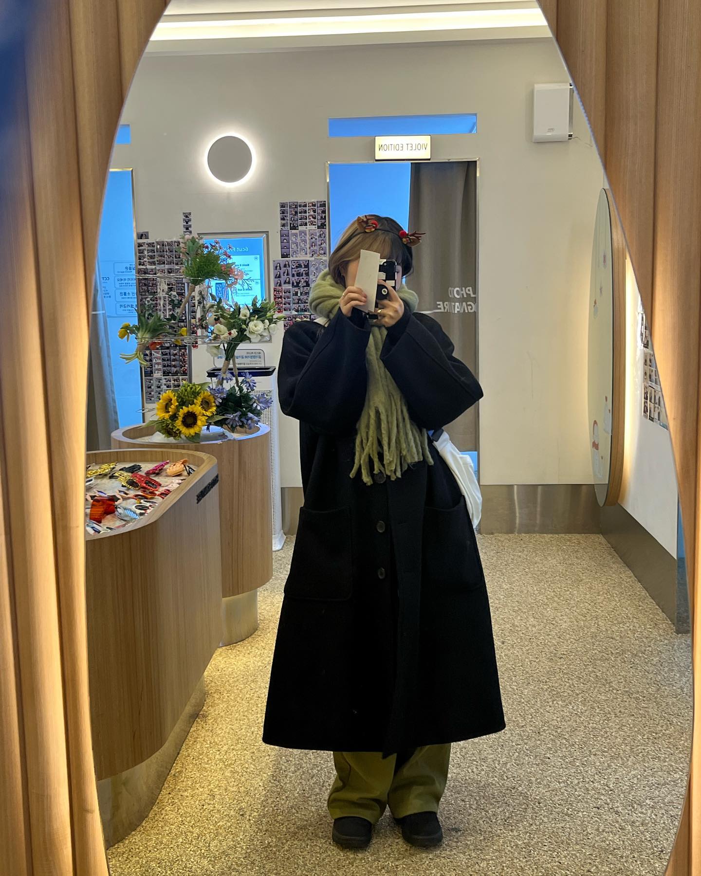#데일리룩 
더 늦기 전에 올리는 적금샷 ,,

저는 절대 그린과 귀여운 포즈는 포기 못하거든용💚