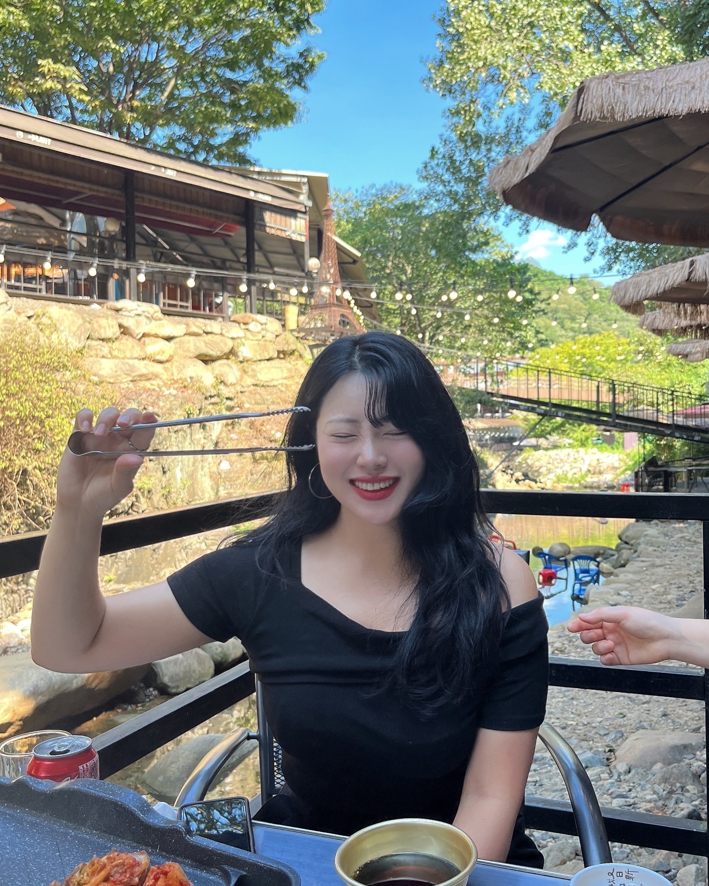 사진 20개 어떻게하면 올릴 수 있는건데
난 왜 10개밖에 선택 못하는 건데

——

📍명당폭포식당(waterfall_80)
경북 경산시 와촌면 갓바위로 153-11 명당폭포식당

📍더웨이투커피(thewayto_coffee)
경북 경산시 압량읍 압독1로 100-5 2, 3층