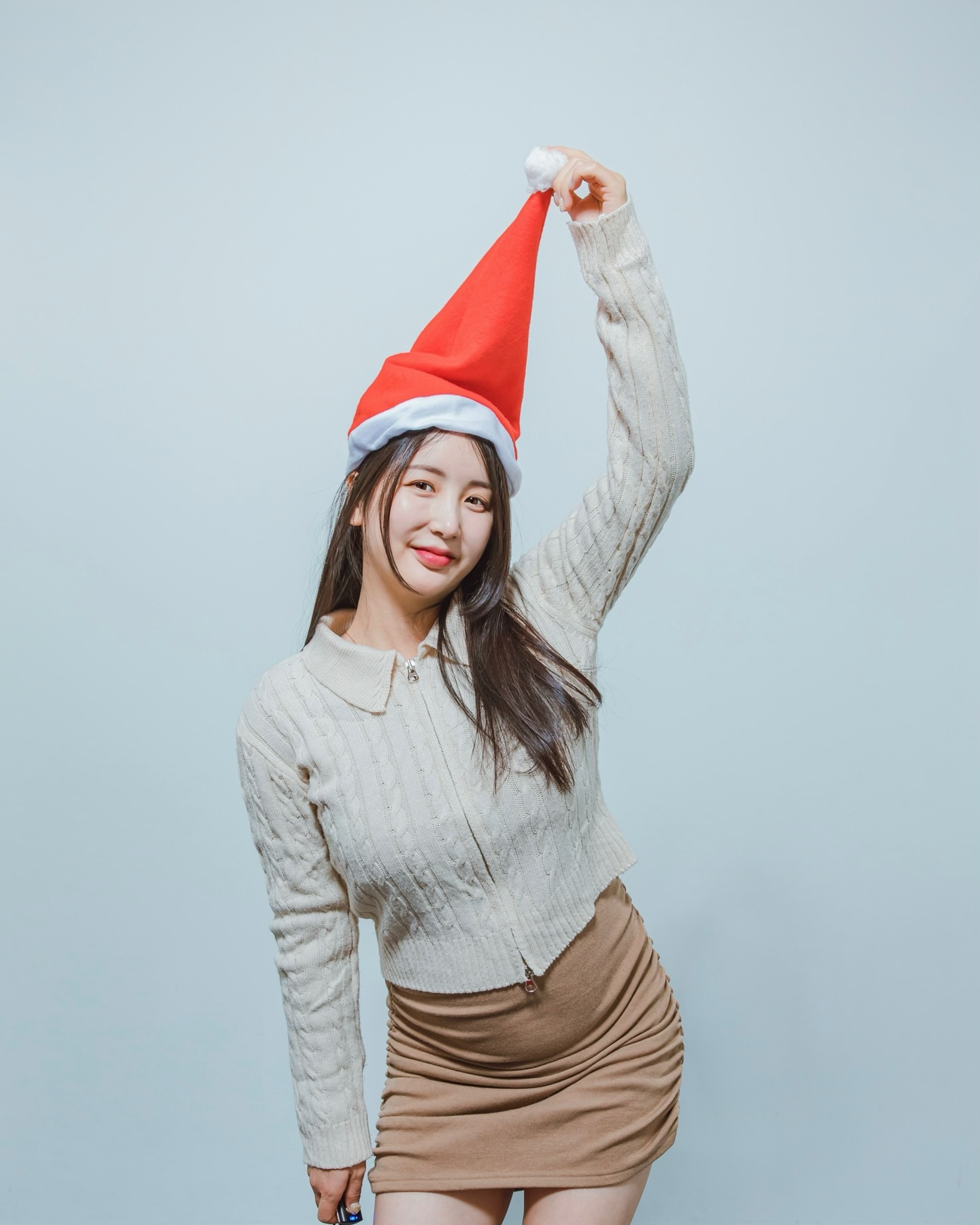 드디어!!!!
많이들 기다려 주신 #이뮤업 이벤트
발표하러 왔어요 🎅🏻🎁
 ⠀
이번에 8+2 꿀 혜택 프로모션 진행으로
찾아주신 분들이 많아서
명단 받는 데 넘 오래 걸렸어요 ㅠㅠ
믿고 구매해 주신 분들 정말 감사해요!
온 가족 모두 잘 챙겨 드시고
내년 1월에 다시 만나요 🫶🏻
 ⠀
☑️ 이뮤업 체험 이벤트
y_yun_mom 
 ⠀
☑️ 루이비통 카드 지갑 이벤트
young_s00n 
 ⠀
☑️ 치킨 기프티콘 이벤트
chltmfrl1217 
jys_haha 
__dodoya__ 
 ⠀
☑️ 커피 기프티콘 이벤트
yull__luv 
h.__.jiji1202 
hi_hi_hi_pppp 
vividjoo2 
eooooon_e 
 ⠀
모두 축하드려요! 당첨자분들은
구매자 성함/ 폰 번호
당첨 상품 디엠 보내주세요 🥳
 ⠀
 ⠀