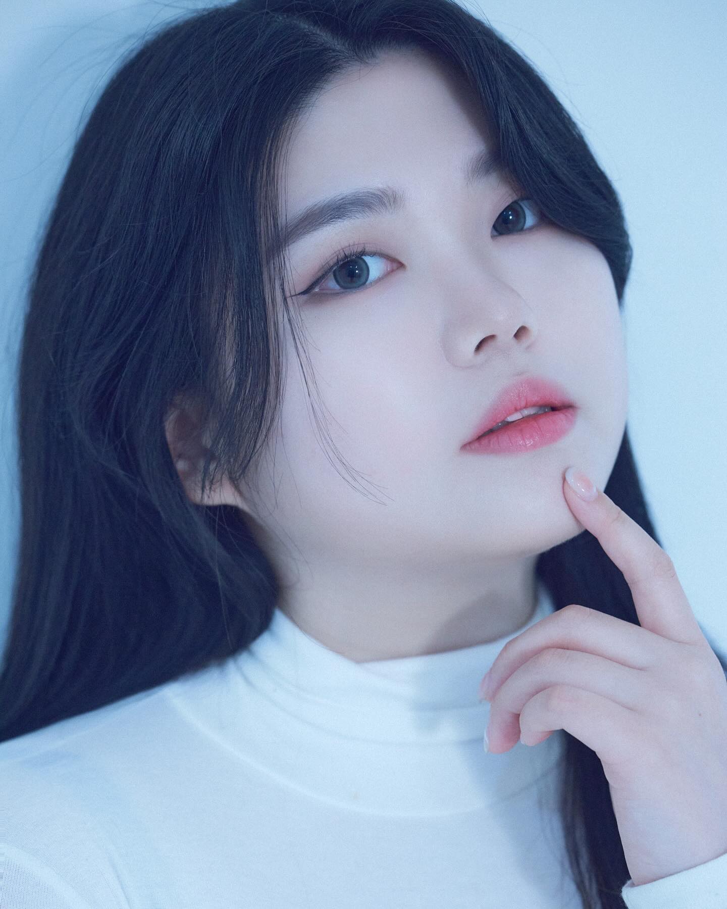 올해 첫 프로필은 겨울소녀❄️🤍
금손작가님 덕분에 올 한해 시작을 행복하게🥹