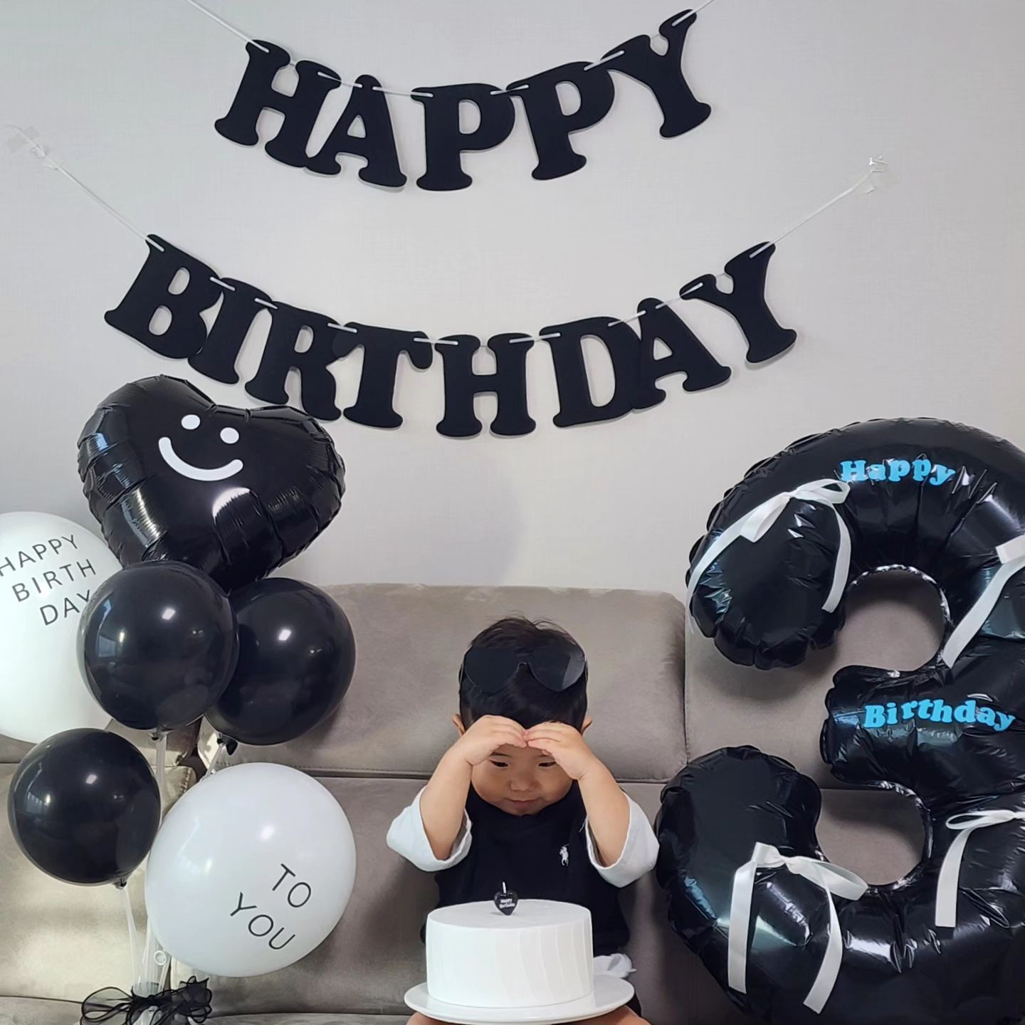 #3살김도후
드뎌 36개월진입!
우리 도후의 세번째생일축하해🎂
많이먹고 쑥쑥자라자 사랑해❤️

#부산맘 #세돌 #세돌아기 #세돌파티 #36개월 #3살아들 #3살아기 #생일 #아들생일파티 #아들생일상 #도후의세번째생일 #아기생일 #아기생일파티 #hbd #hbd🎂