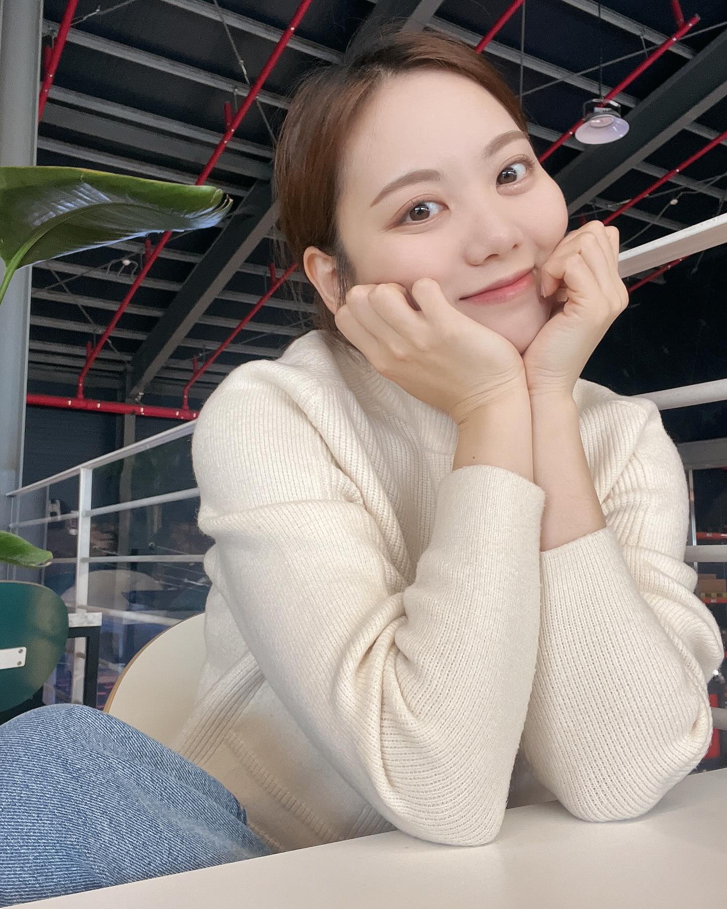 #3월3일 

이제는 이런 내츄럴한 생일이 더 좋은 그런 느낌🫶🏻🎂
휘적휘적 편하게 나와서 동네 브런치카페가가지구
맛있는거 먹는게 채고💝

개인적으로 축하해준 내 지인들 넘 고마오요♥️

📍207FEET(경기도 파주시 새능안길 32)
📍주차 가능