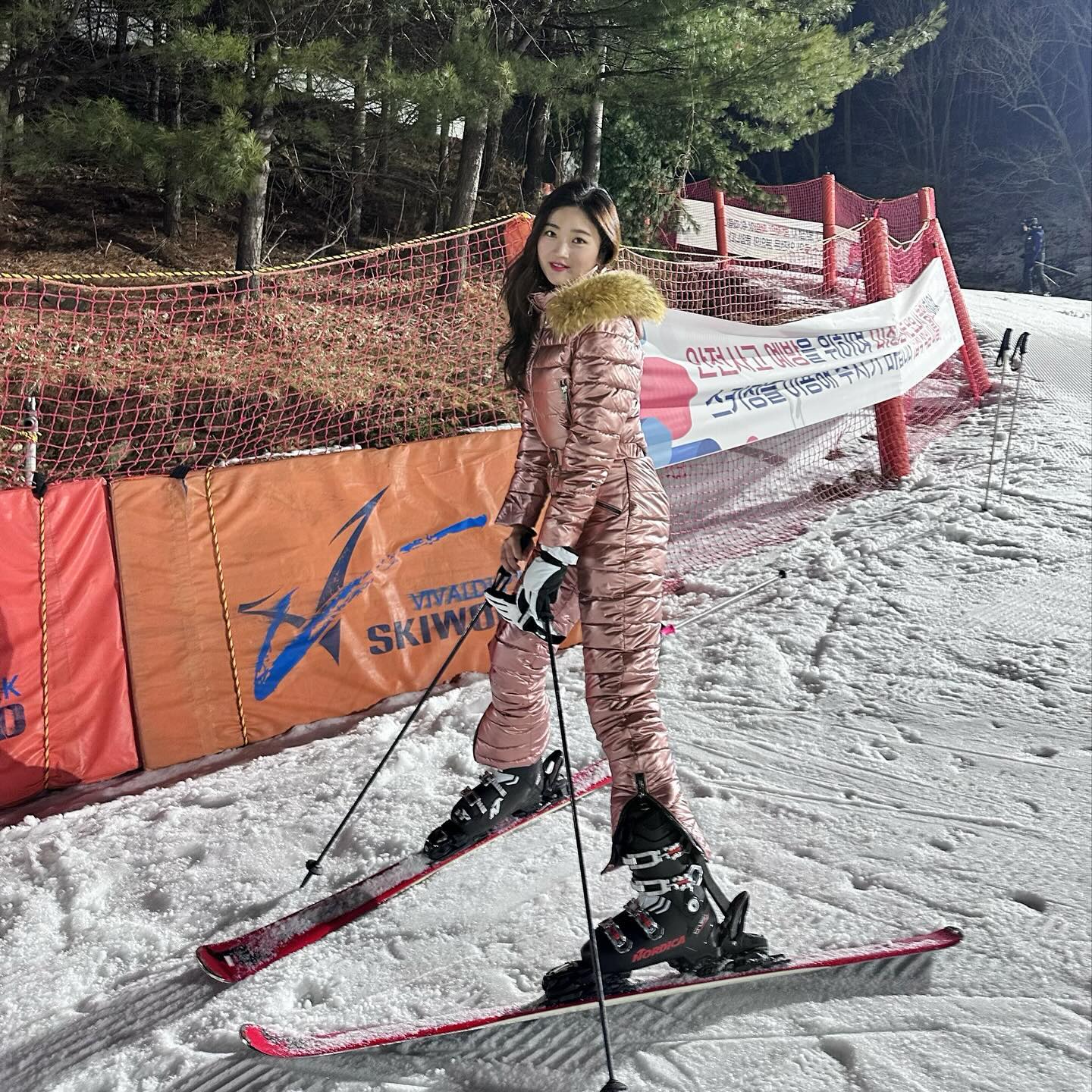 핑크골드 마쉐린 뚝딱스키지만 재밌어 ☃️❄️⛷️

#2024 #스키 #비발디파크 #금잔디