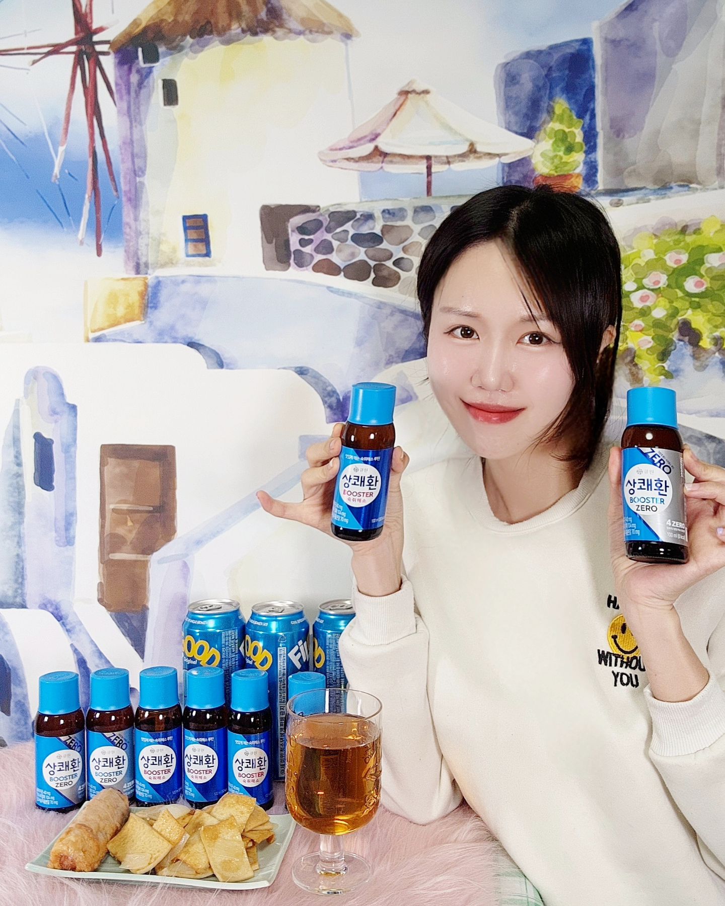 #협찬 #광고

술한잔 할 때의 즐거움도 좋지만
그 다음날 상쾌한 컨디션을 위한
상쾌환 부스터 제로

숙취해소에 도움을 주는 글루타치온 성분이 함유되었고 밀크씨슬추출분말, 헛개나무열매 등이
들어간 음료야

평소 제로 음료를 즐기는 나는
이번에 제로 칼로리의 상쾌환 부스터 제로가 나와서
너무 반갑더라고!!!

집에서 혼술하거나 밖에서 간단하게
편의점 음식으로 맥주 한잔 할 때
같이 마셔주는데 제로 칼로리인데 숙취해소에
도움되서 완전 내 마음에 쏙 들었어!!!

편의점에서도 쉽게 만나볼 수 있으니
안주 사면서 같이 사는거 추천!!!

상쾌환 부스터 제로는 숙취해소에 도움을 주는 글루타치온 성분이 들어가 있는데
글루타치온 성분은 숙취 원인 물질이라고 불리는
아세트알데히드의 빠른 체내 분해와 체외 배출에
도움을 준다 하더라고!!!

그외에도 헛개나무 열매랑 밀크씨슬추출분말 등이 들어가 있어서
술 마시고 숙취해소를 위해 마시기 딱 좋았어
상쾌환 부스터 제로는 
알룰로스가 들어가서 가볍고 달달하게 즐길 수 있었는데
설탕, 칼로리만 제로가 아닌 색소랑 보존료도 제로더라구!!!

달달한 맛에 히비스커스 티 베이스에 자몽을
블렌딩한 거라서 상큼하고 깔끔해서
맛있게 즐기기도 좋아
이젠 술한잔 할 때 겁내지 말고
상쾌환 부스터 제로로 상쾌하게 즐겨보자구!!!
-본 포스팅은 업체로부터 제품과 원고료를
지원받아 솔직하게 작성한 리뷰입니다-

<상쾌환부스터/상쾌환부스터제로>
유통전문판매원 : ㈜삼양사, 제조원 : ㈜네추럴웨이 포천제2공장
과도한 음주는 건강을 해칩니다.

sangkwaehwan
#큐원상쾌환 #상쾌환 #상쾌환부스터 #상쾌환부스터제로 #상쾌환booster #상쾌환boosterzero #숙취해소음료 #편의점숙취음료 #제로음료 #숙취해소제품 #술자리필수템 #4zero #칼로리제로 #설탕제로