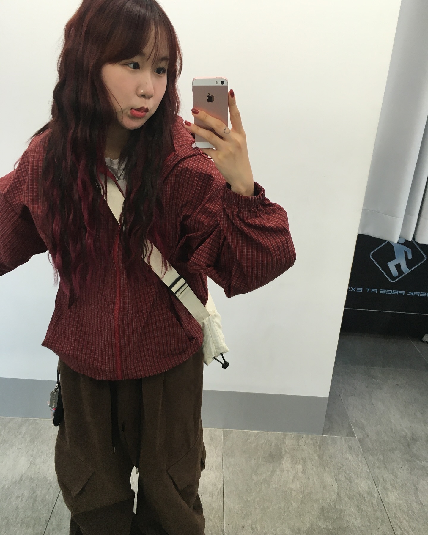 카페에서 마시는 음료도 빨강....