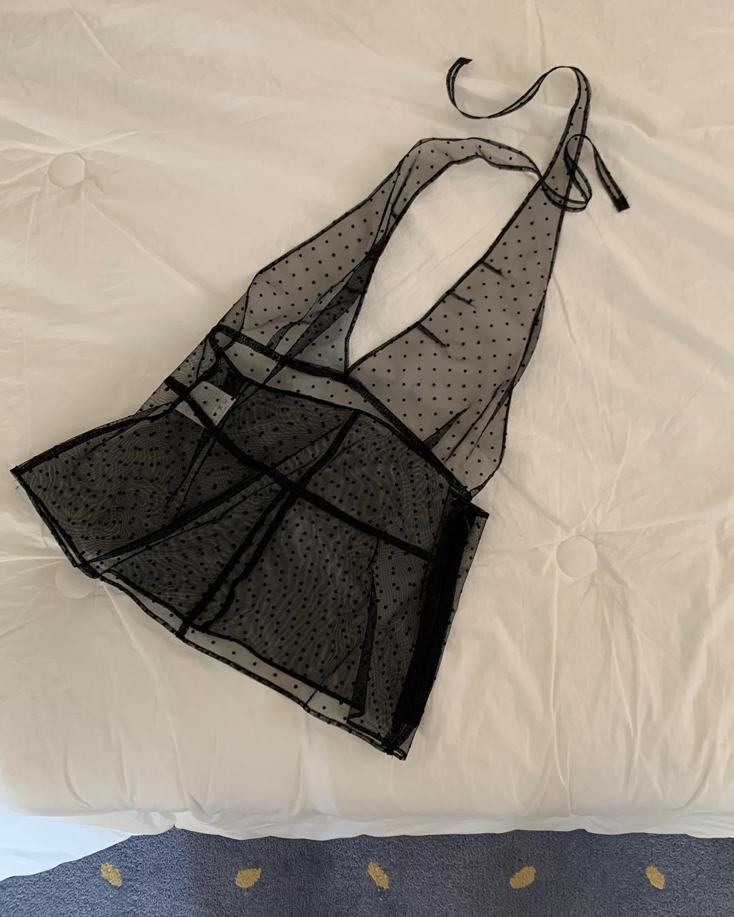 정말 여기저기 레이어드 하기 좋은 뷔스티에 ..💫