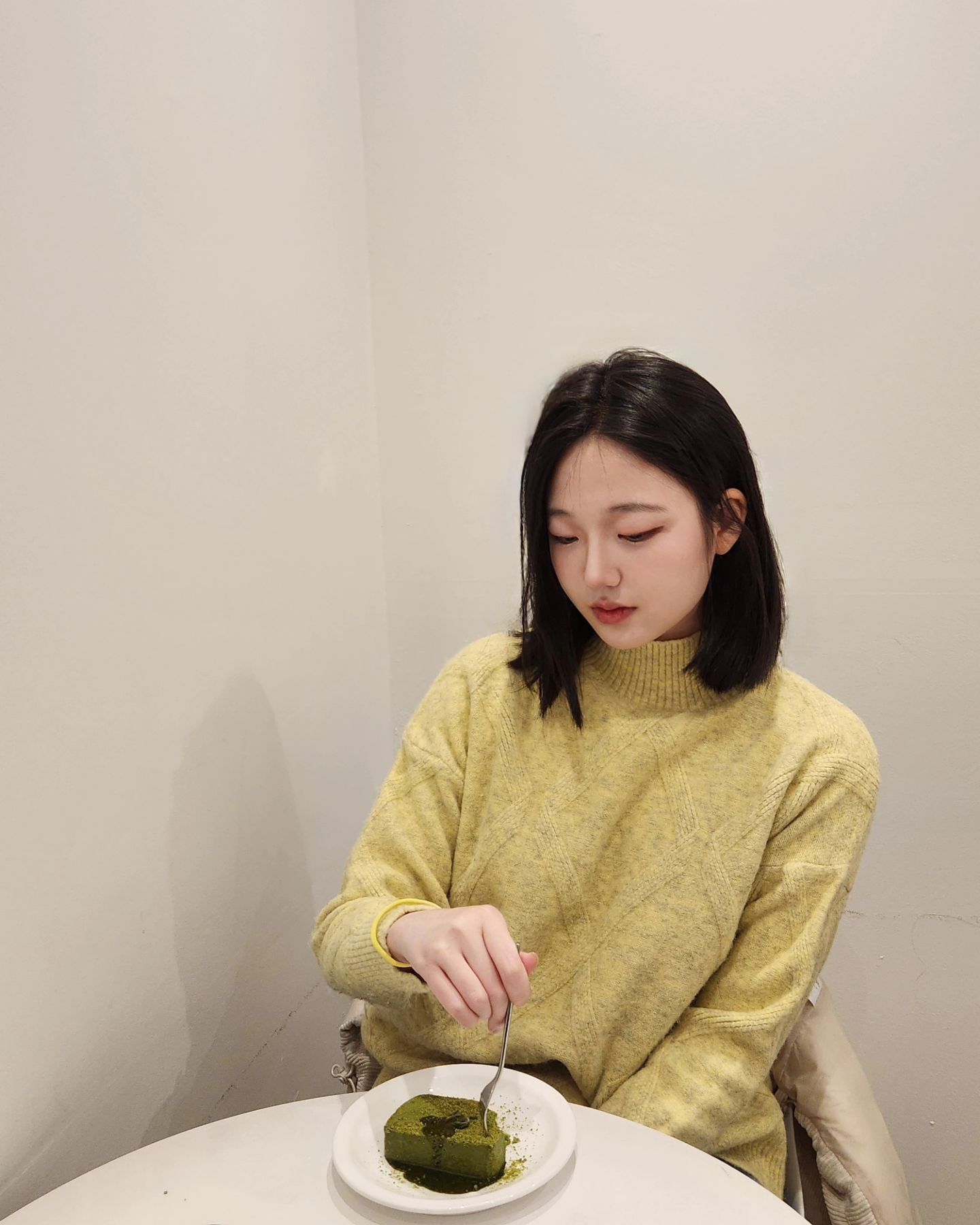 서울숲 최애 디저트카페
성수에 오면 말차 테린느를 먹을 것..💚

#어라운드데이 #말차테린느 #테린느 #테린느맛집 #말차디저트 #서울숲역카페