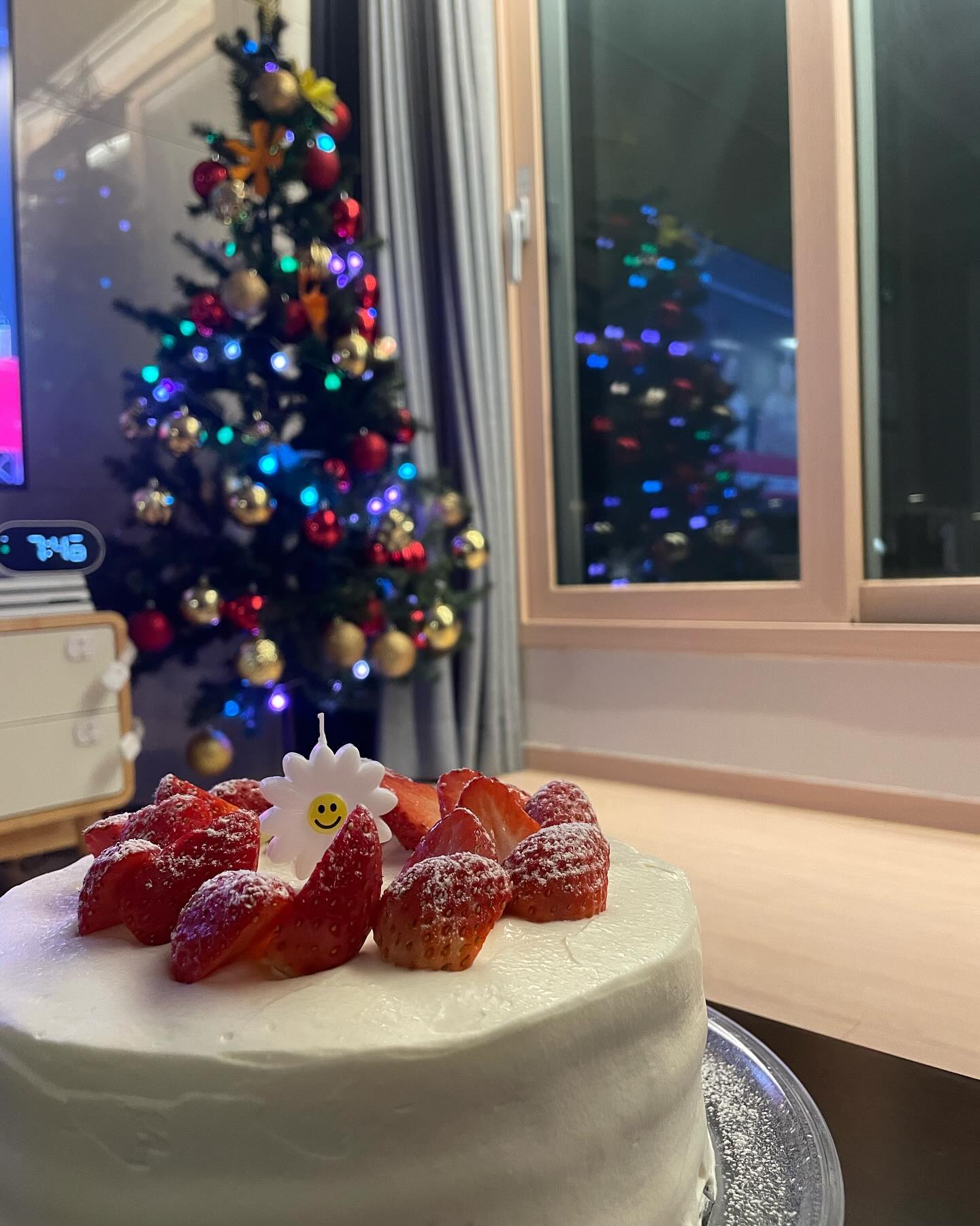 처음 만든 딸기케이크🍰
맛있게 먹어줘서 고마워😊❤️